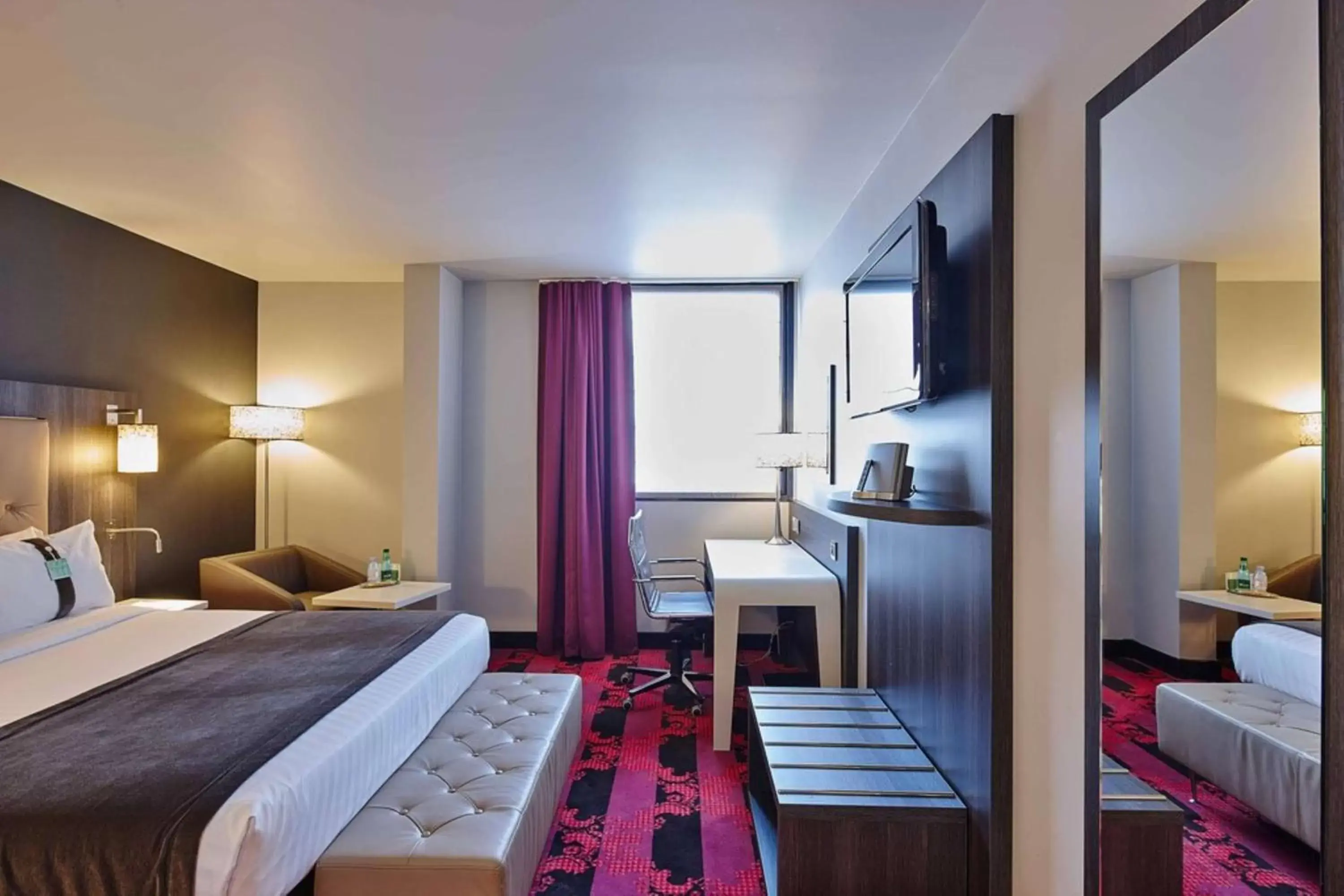 Bedroom, Bed in Hotel du Parc Bougival