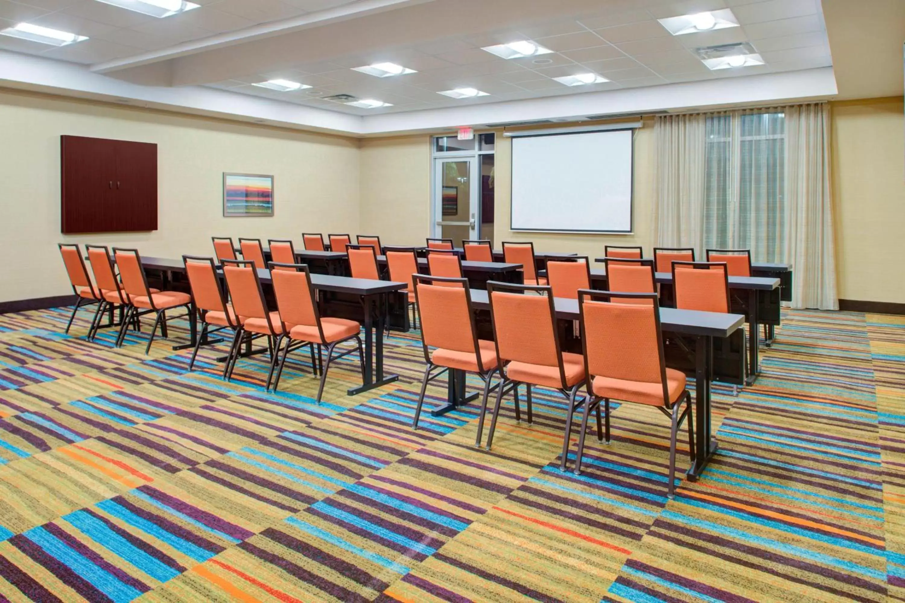 Meeting/conference room in Fairfield Inn & Suites by Marriott Bakersfield North/Airport