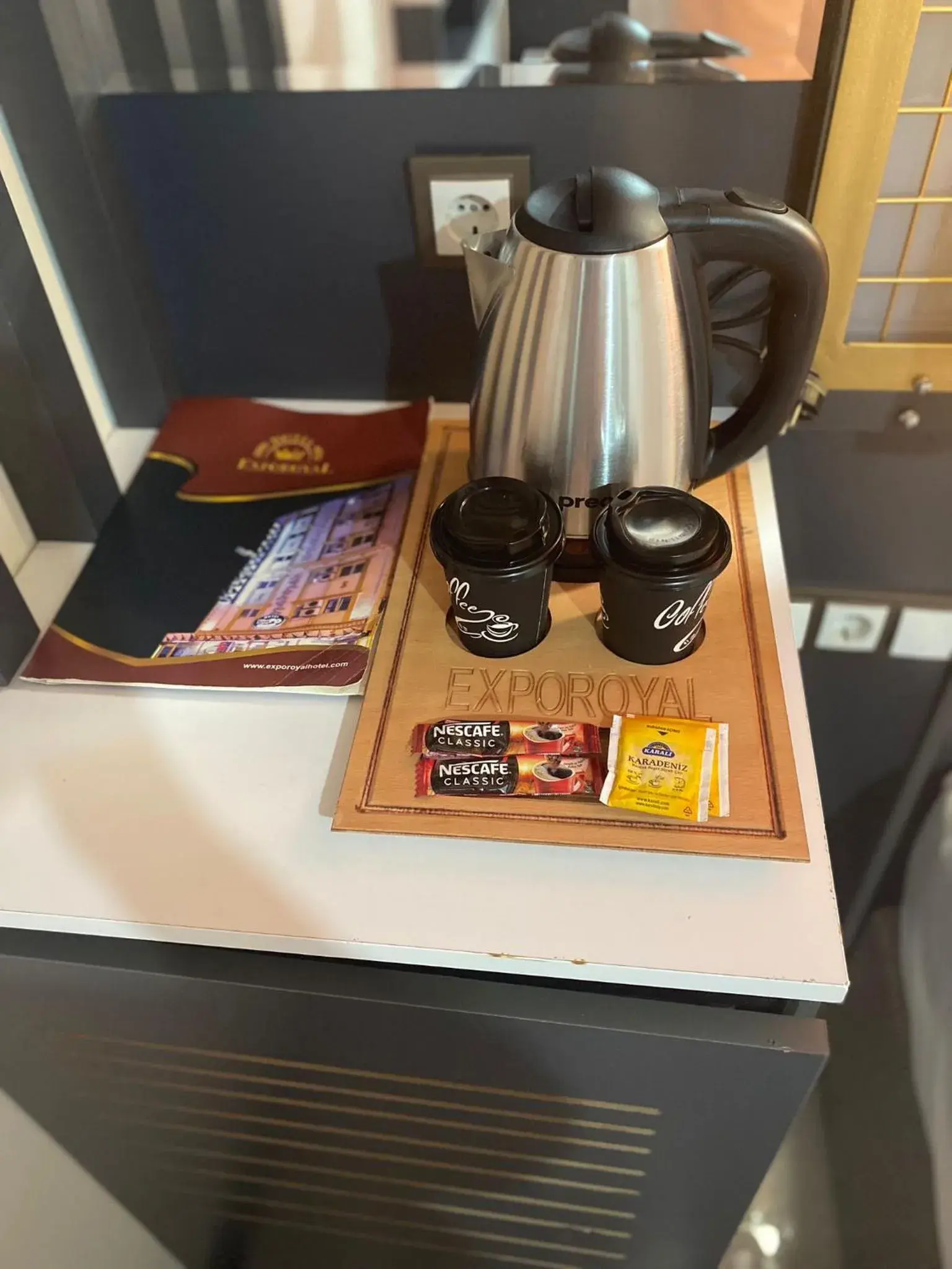 Coffee/tea facilities in Exporoyal Hotel