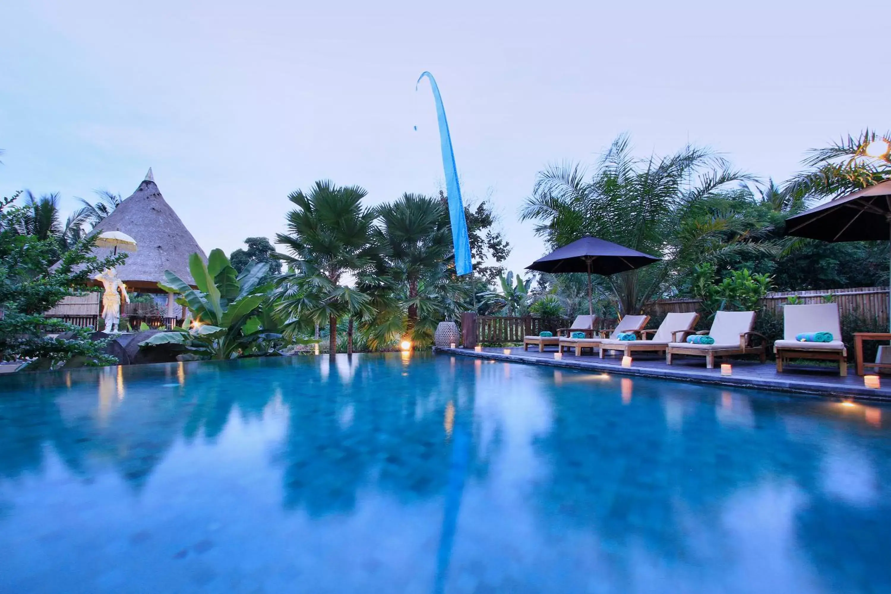 Swimming Pool in The Sankara Resort by Pramana