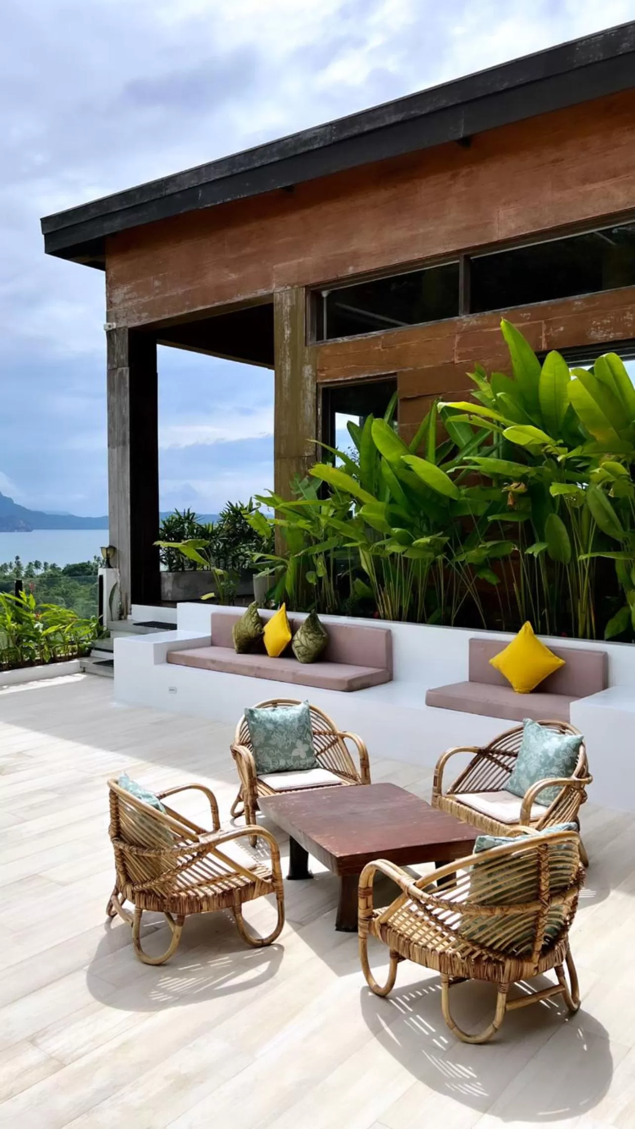 Day in Ahana Resort El Nido