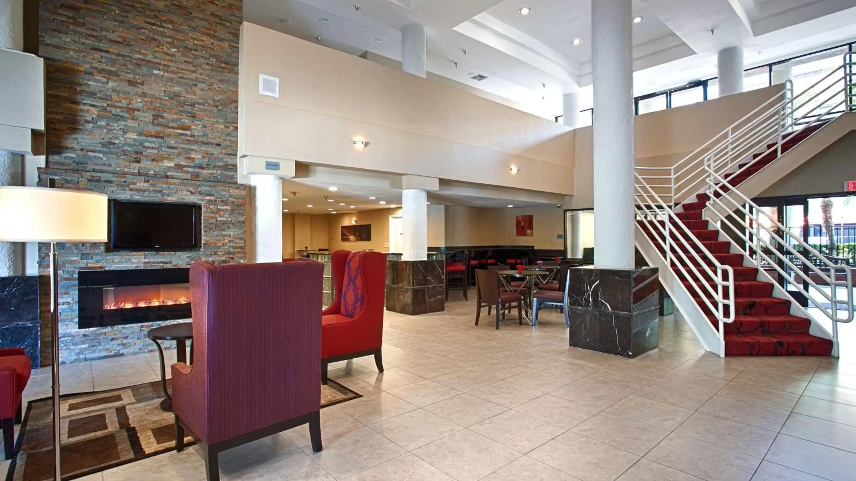 Lobby or reception in Best Western Plus Irvine Spectrum Hotel