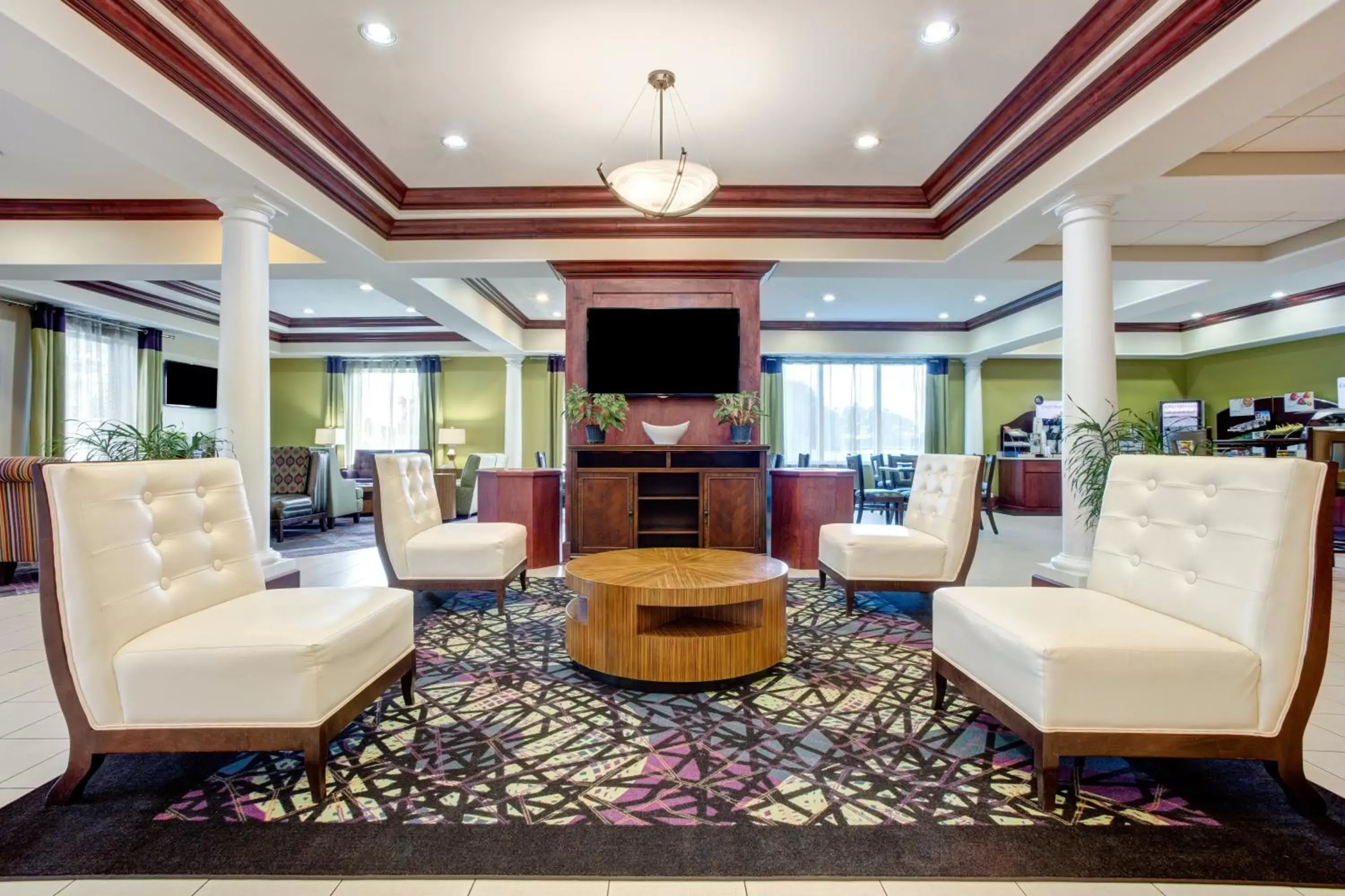 Property building, Lounge/Bar in Holiday Inn Express & Suites Raceland - Highway 90, an IHG Hotel