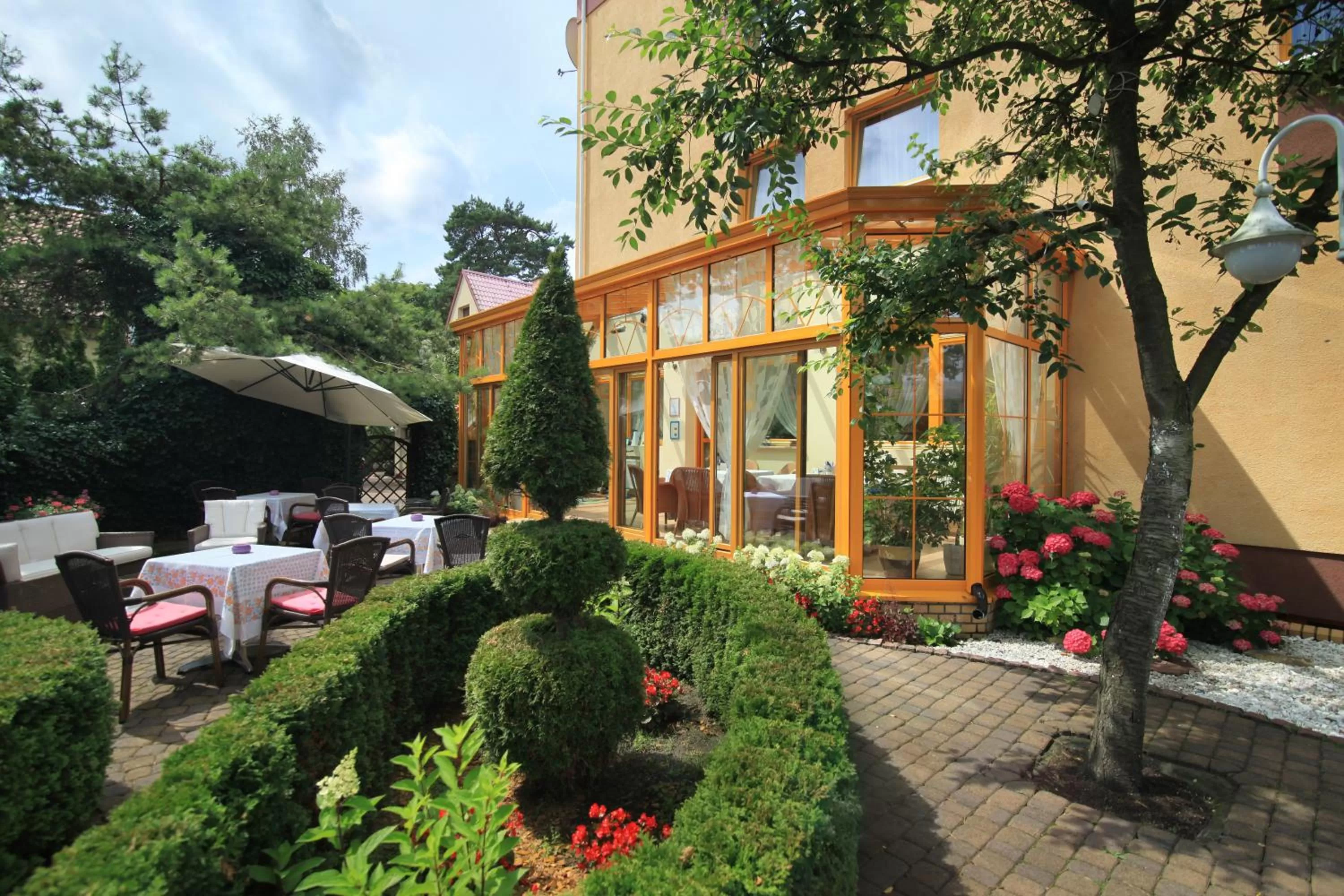 Garden in Hotel Bartan Gdansk Seaside