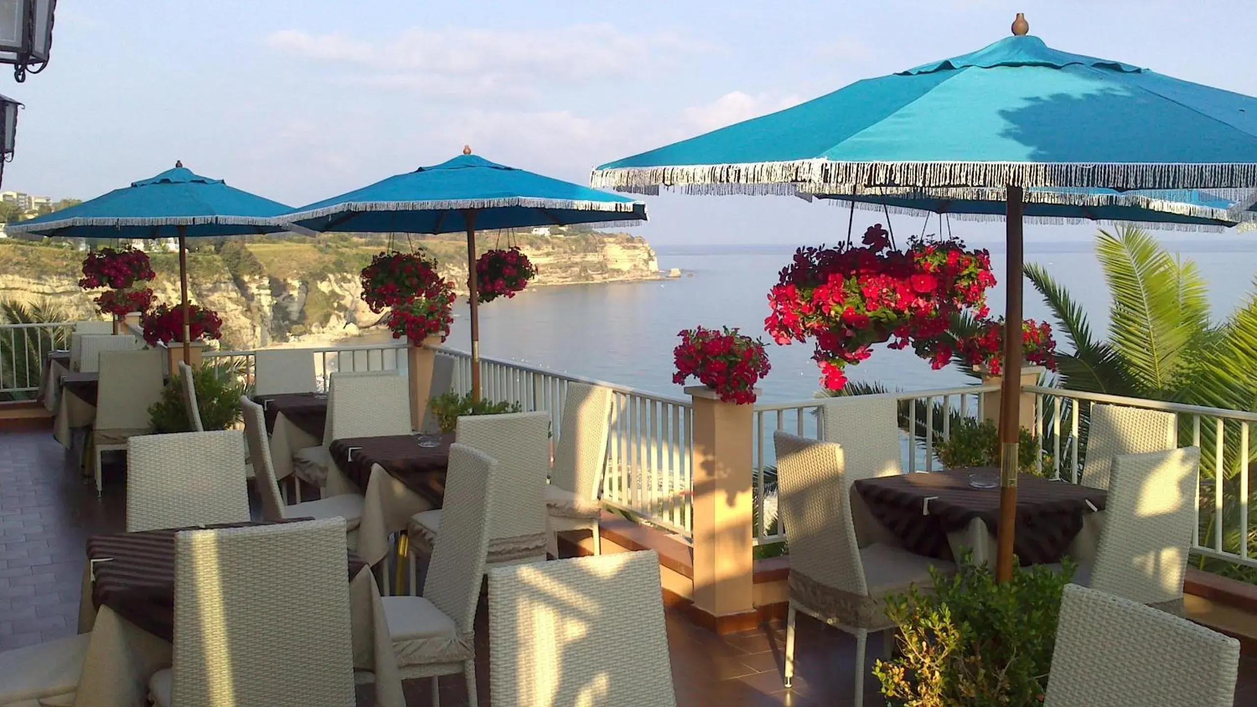 Balcony/Terrace, Restaurant/Places to Eat in Hotel Terrazzo Sul Mare