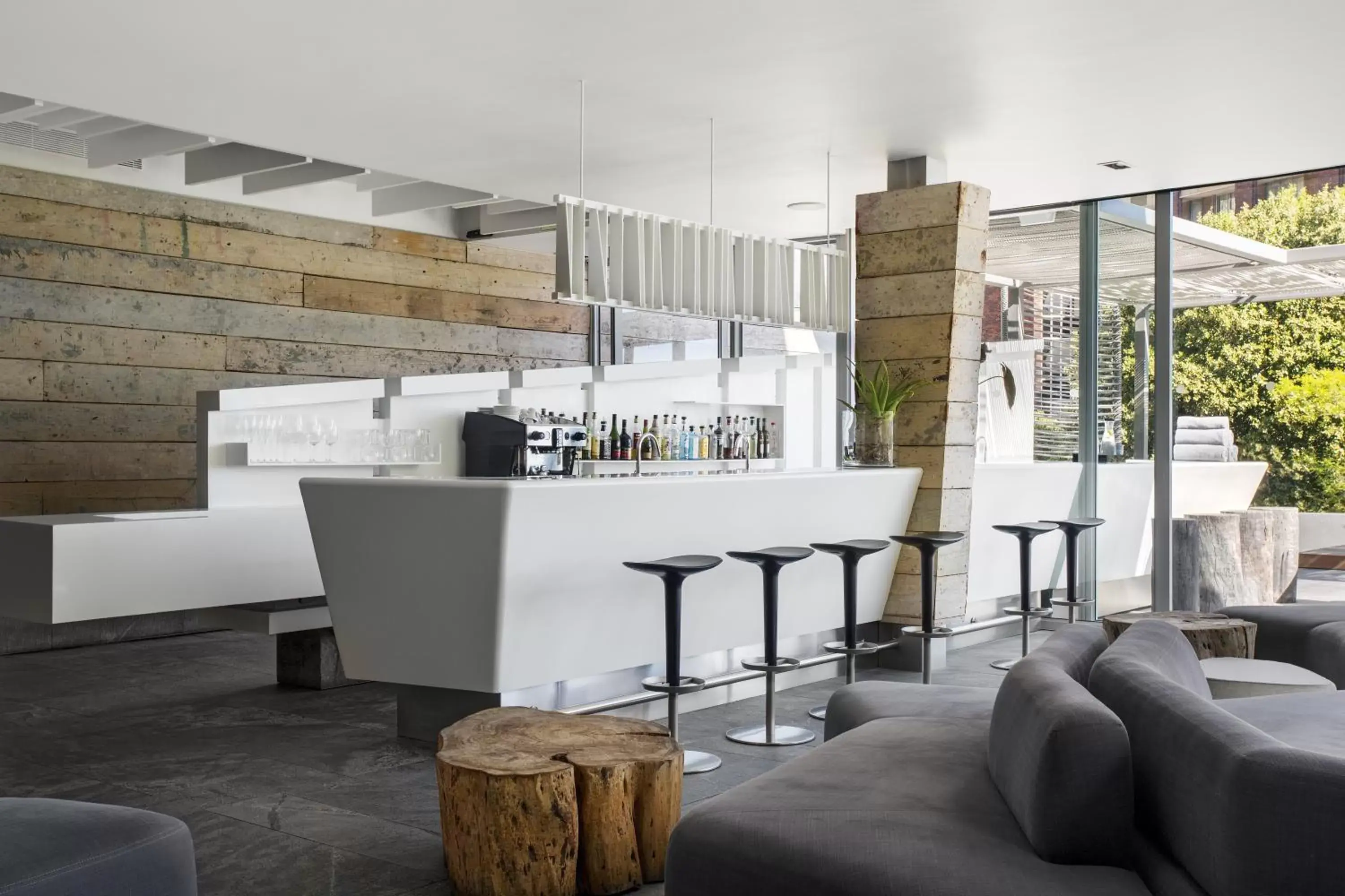 Lobby or reception, Lounge/Bar in POD Camps Bay