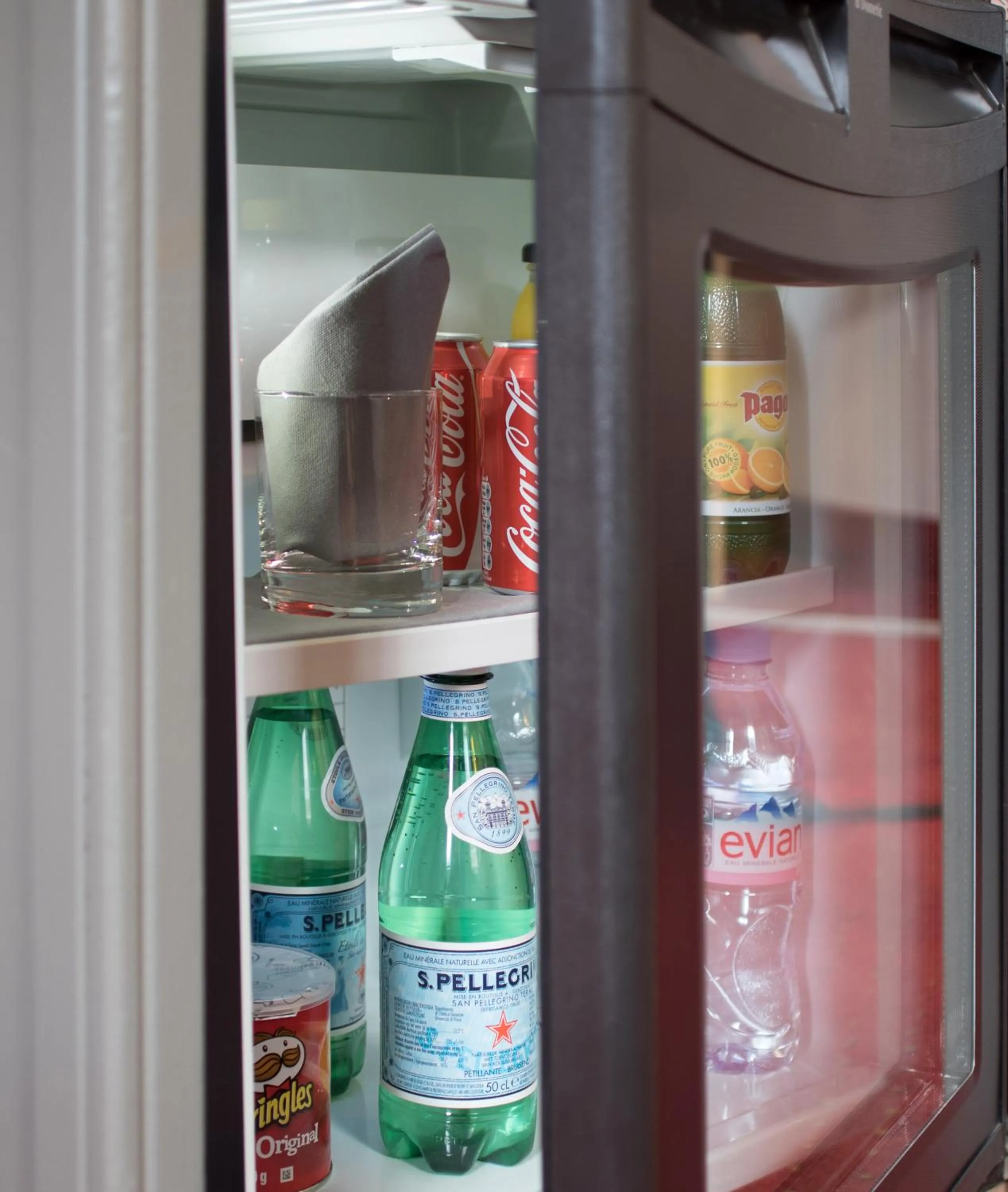 Food and drinks in Hotel America