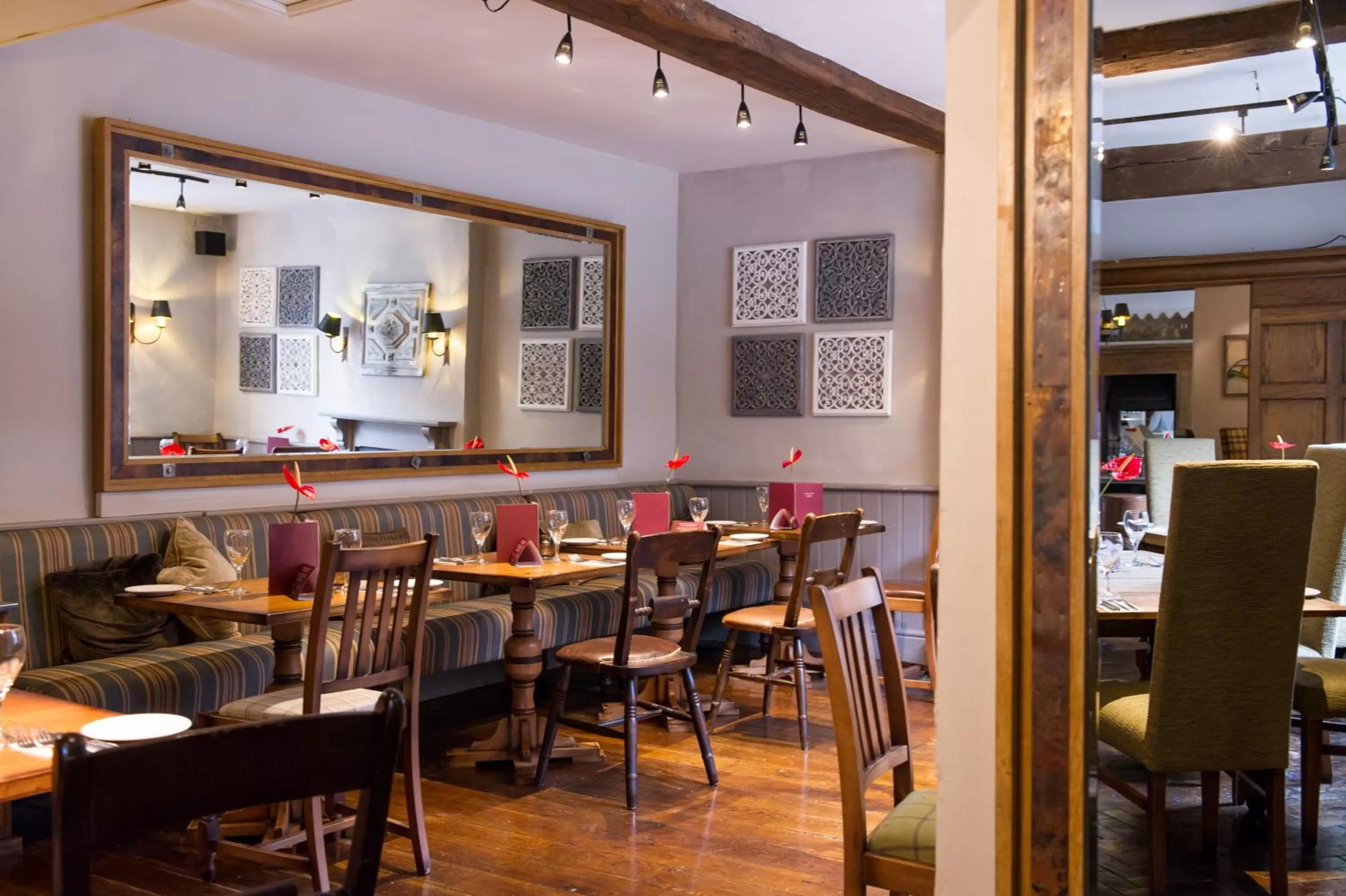 Restaurant/Places to Eat in The Bulls Head by Innkeeper's Collection