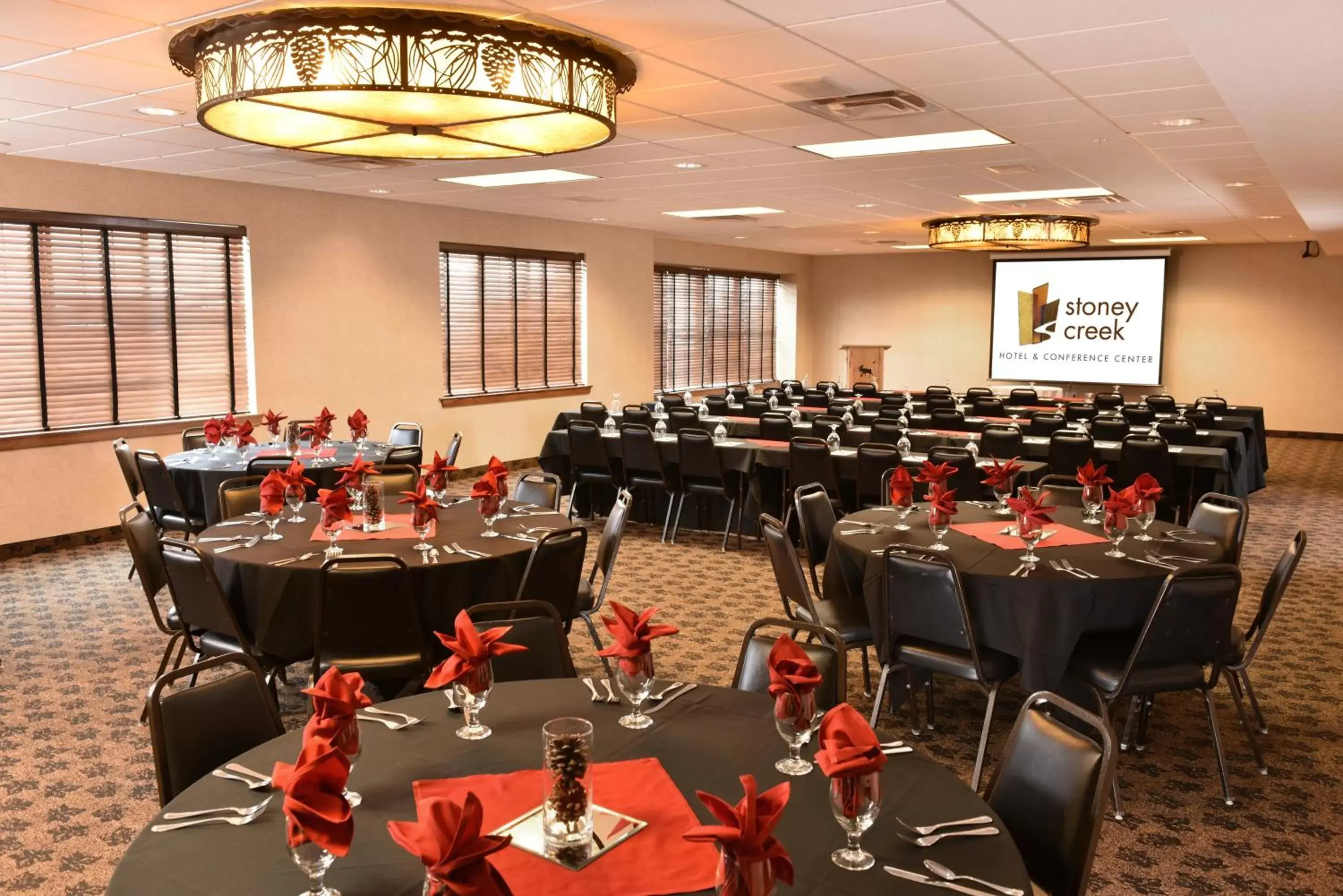 Meeting/conference room, Banquet Facilities in Stoney Creek Hotel Sioux City