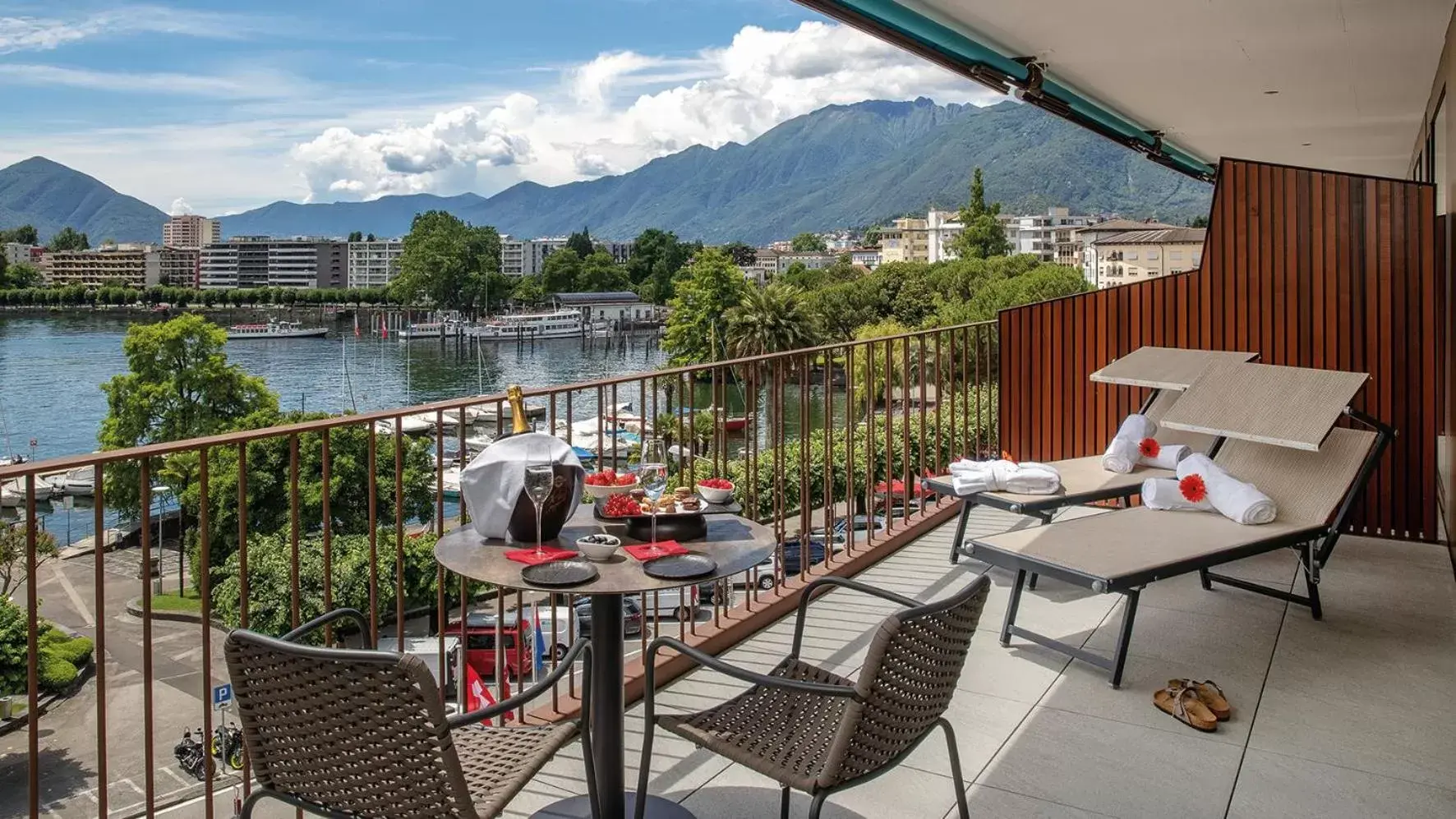 Balcony/Terrace in Hotel Lago Maggiore - Welcome!