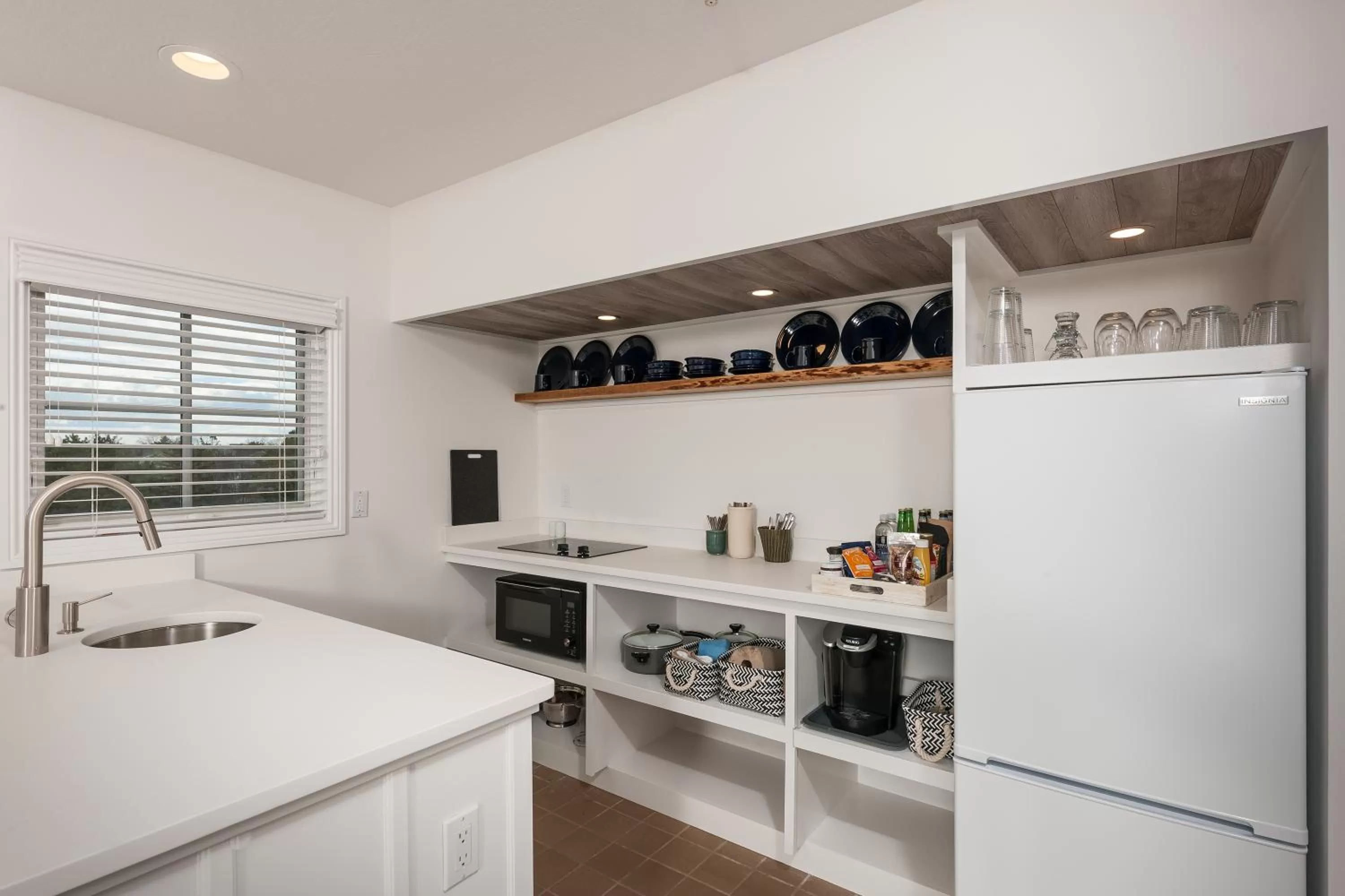 Kitchen or kitchenette, Kitchen/Kitchenette in ViewPoint Hotel