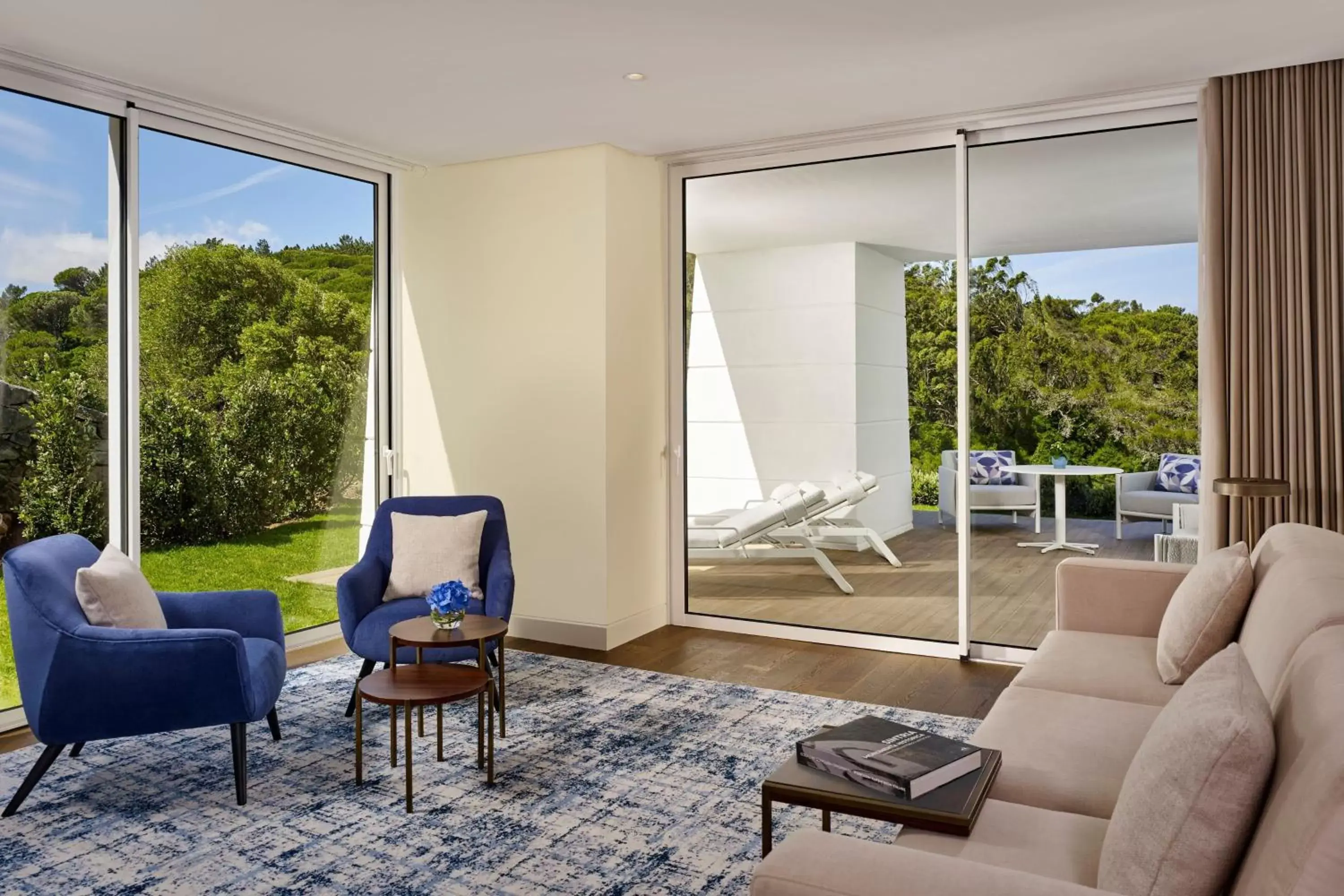 Bedroom, Seating Area in Penha Longa Resort