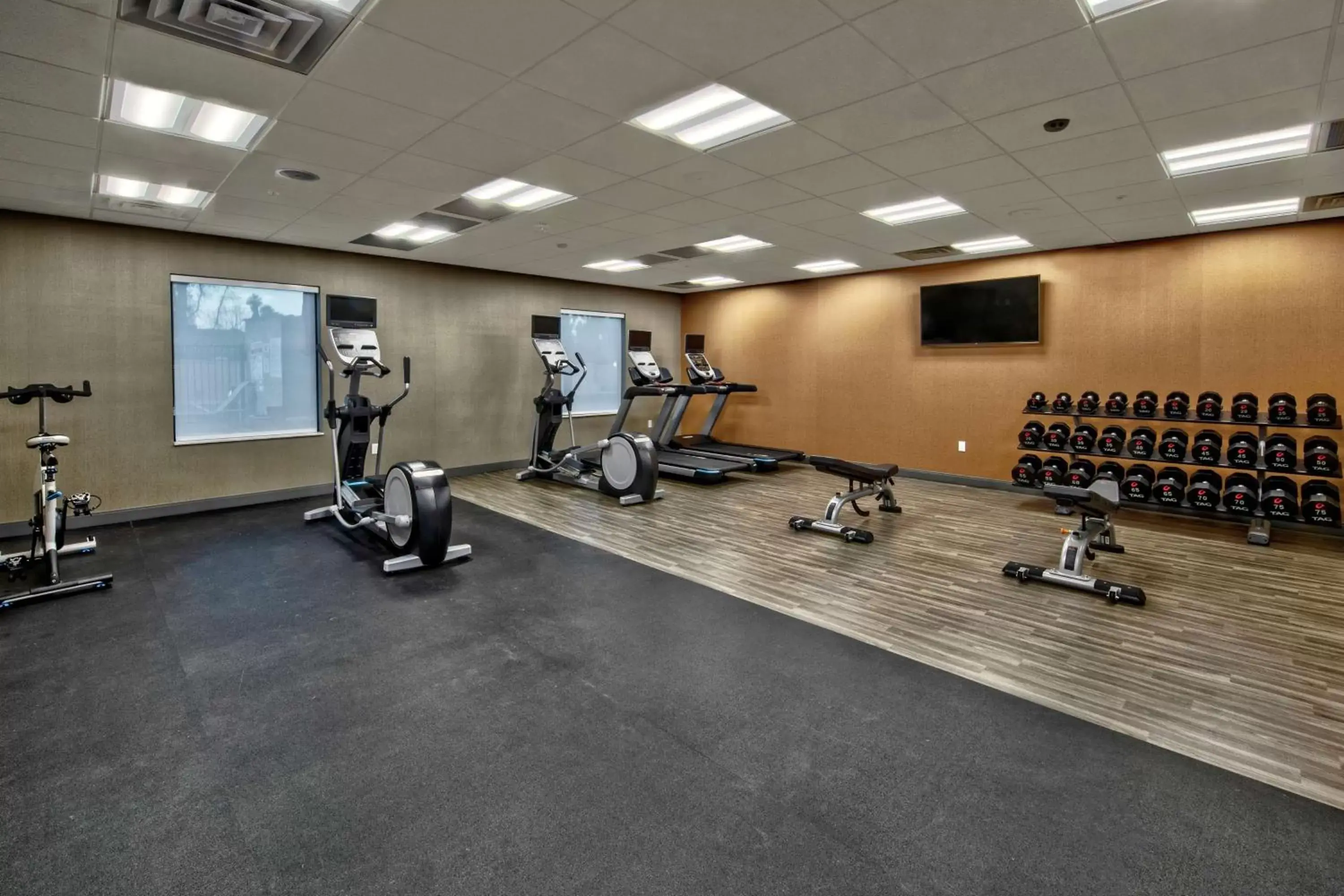 Fitness centre/facilities, Fitness Center/Facilities in Hampton Inn Fresno Airport