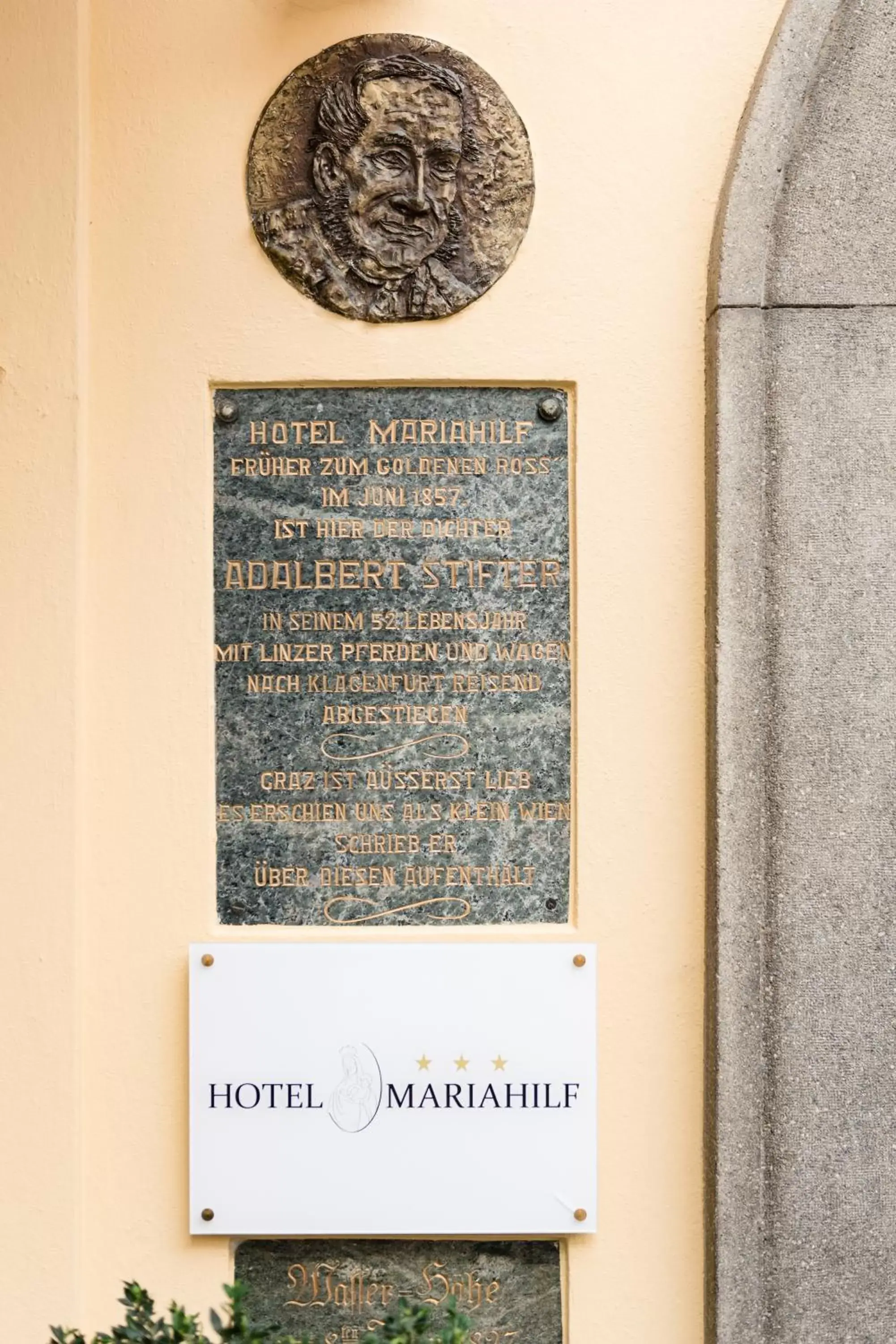 Facade/entrance in Hotel Mariahilf