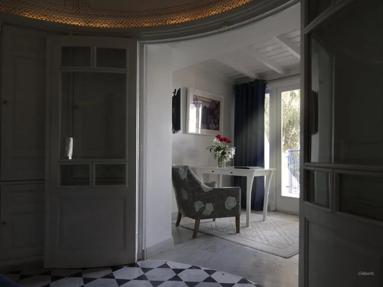 Bedroom, Dining Area in La Villa Bleue