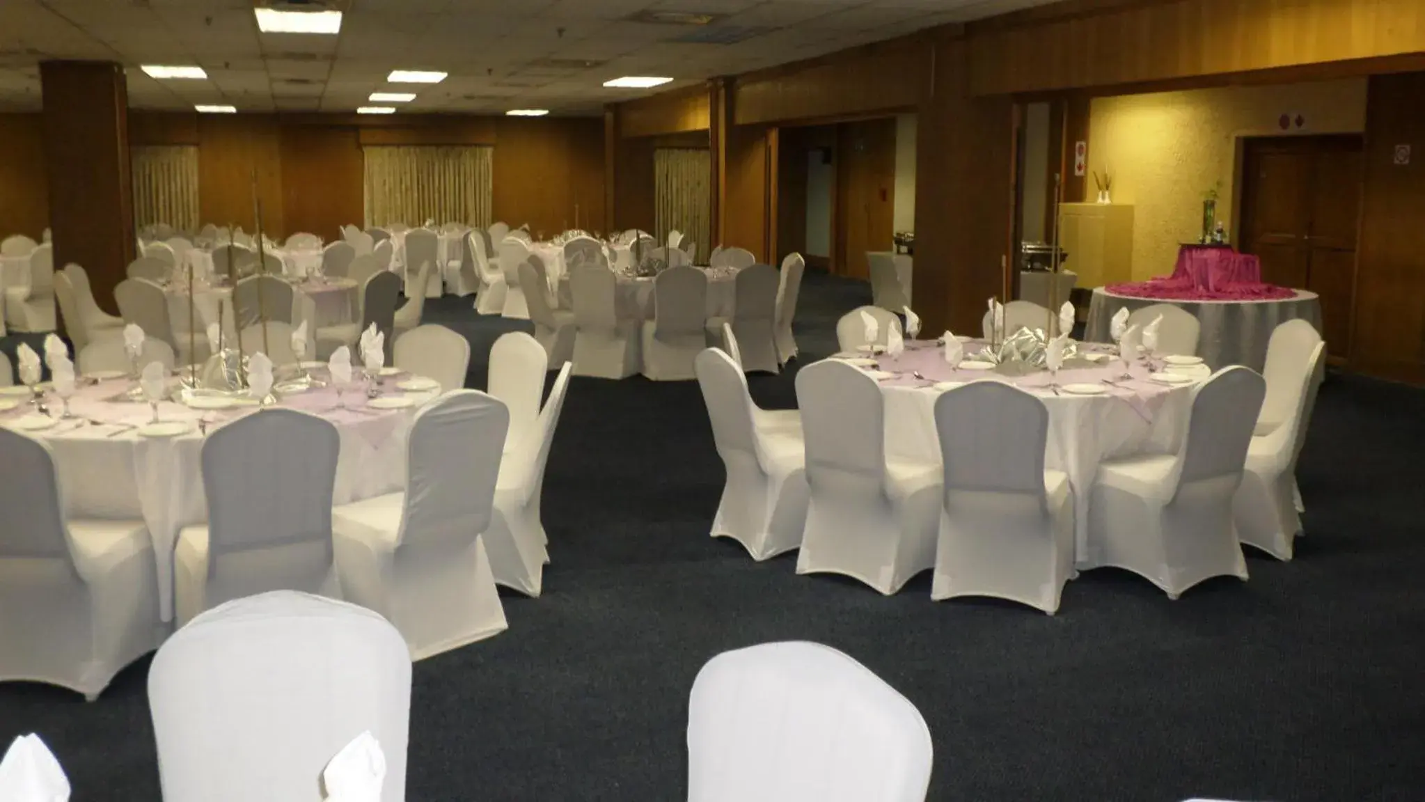 Banquet/Function facilities, Banquet Facilities in Coastlands Durban Self Catering Holiday Apartments