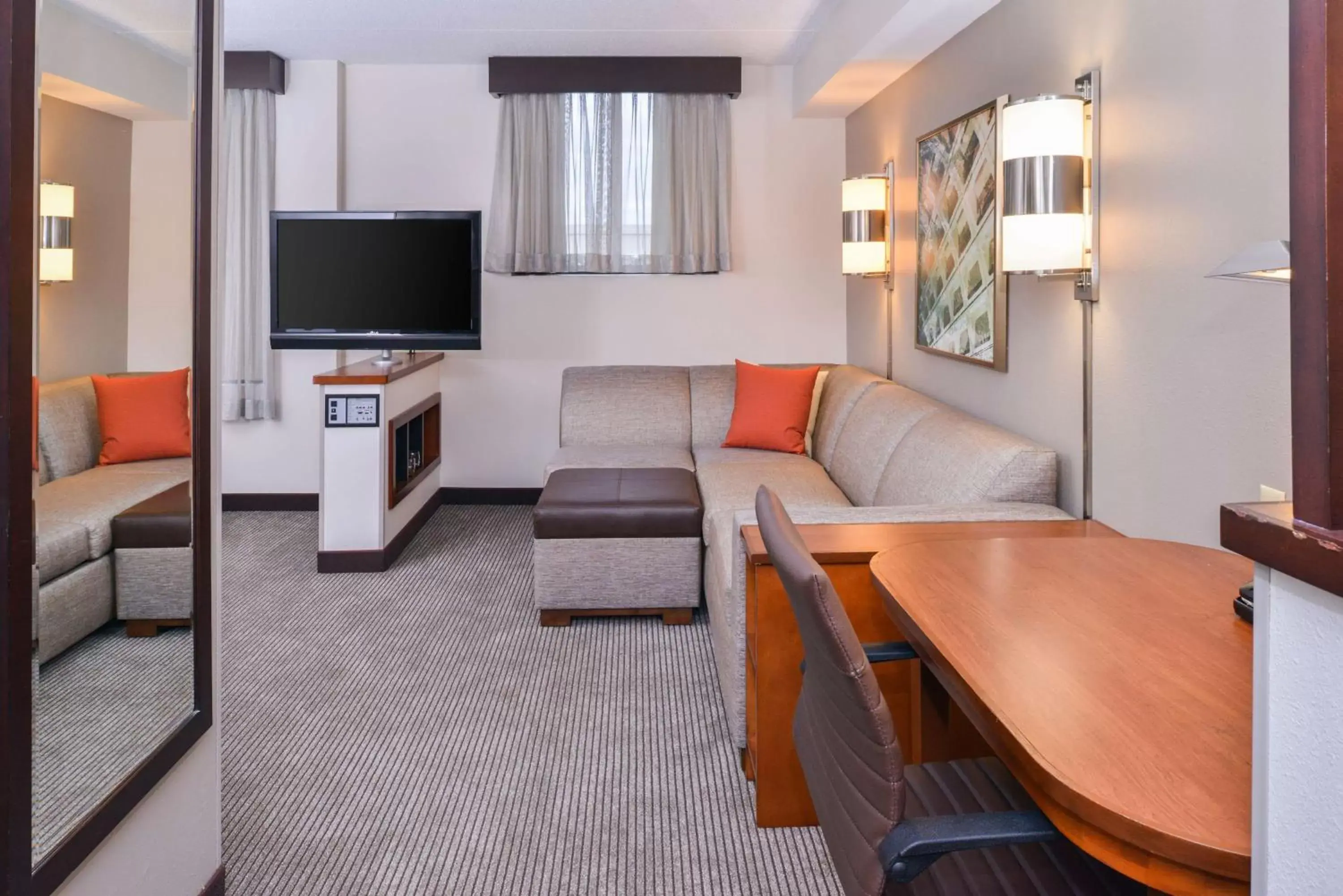 Living room in Hyatt Place Herndon Dulles Airport - East