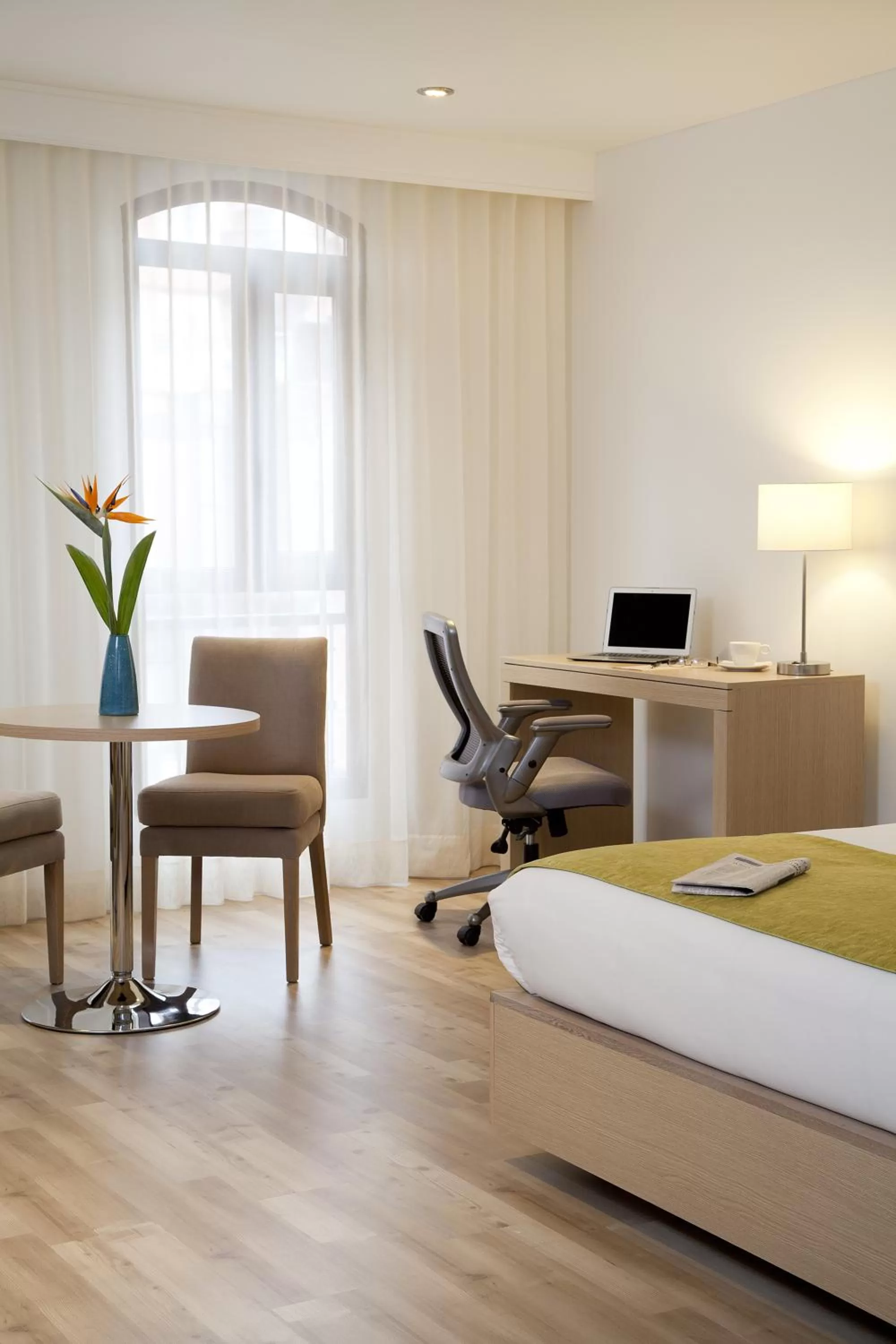 Seating area, Bed in Hotel Rosales Plaza