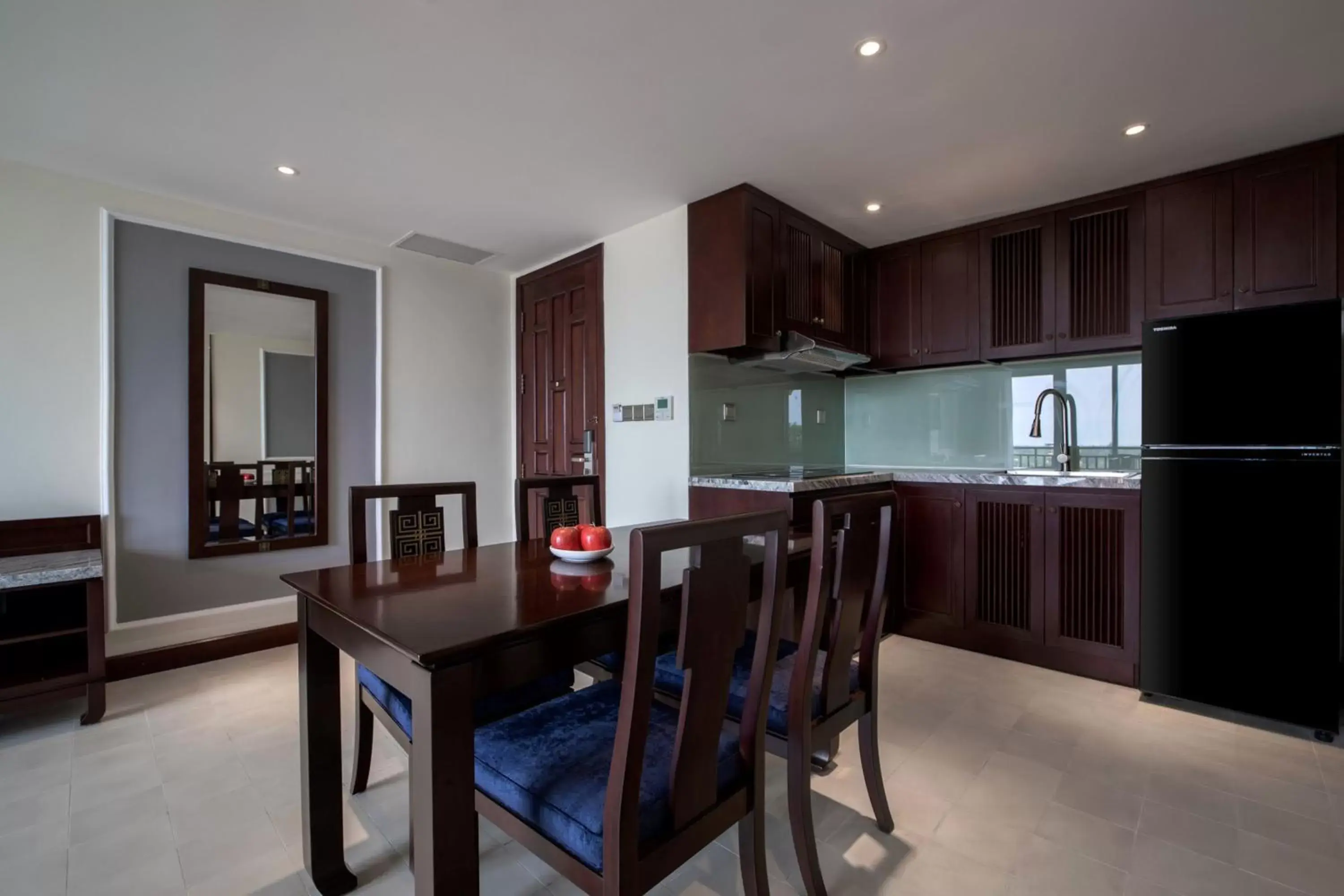 Kitchen or kitchenette, Dining Area in Mulberry Collection Silk Village