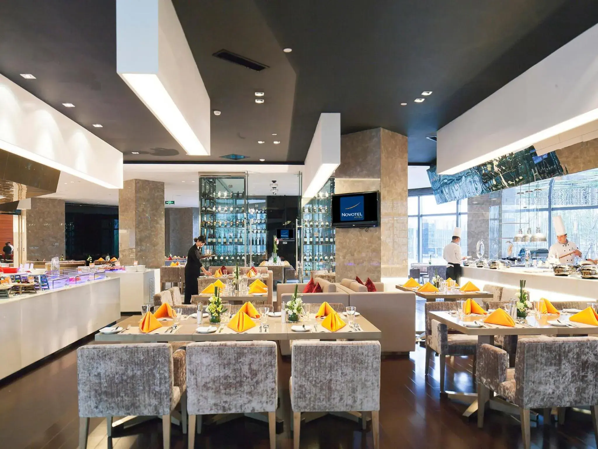 Restaurant/Places to Eat in Novotel Nanjing East Suning Galaxy