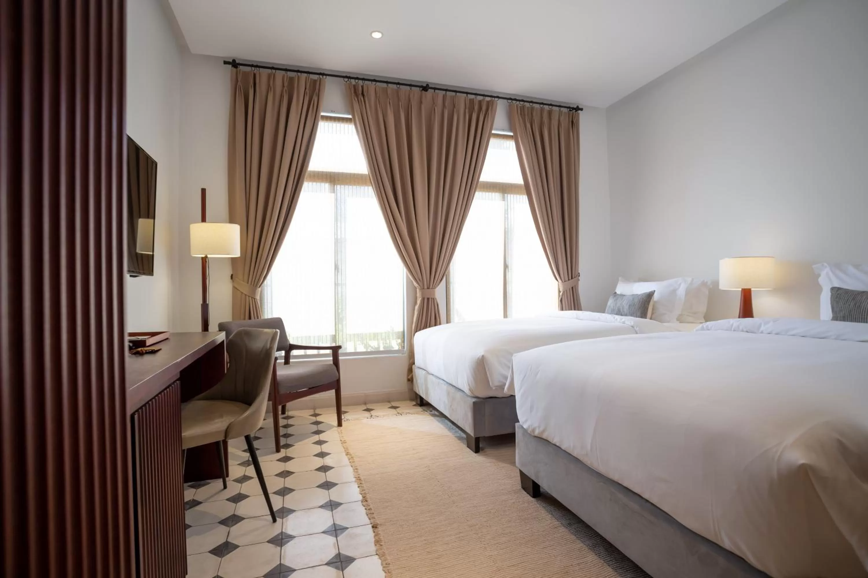 Photo of the whole room, Bed in La Chronique Hotel