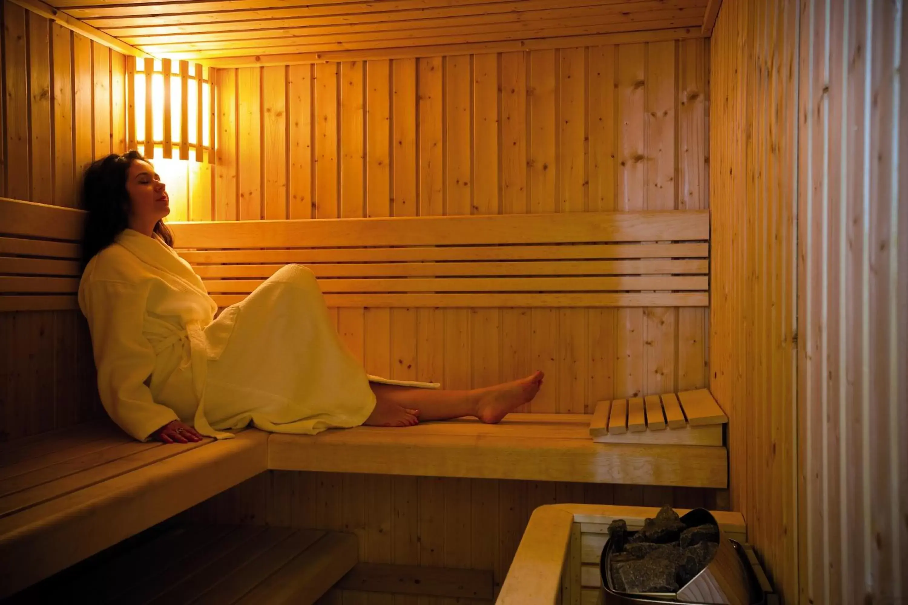 Spa and wellness centre/facilities in Mövenpick Hotel Jumeirah Beach Spa and wellness centre/facilities in Mövenpick Hotel Jumeirah Beach