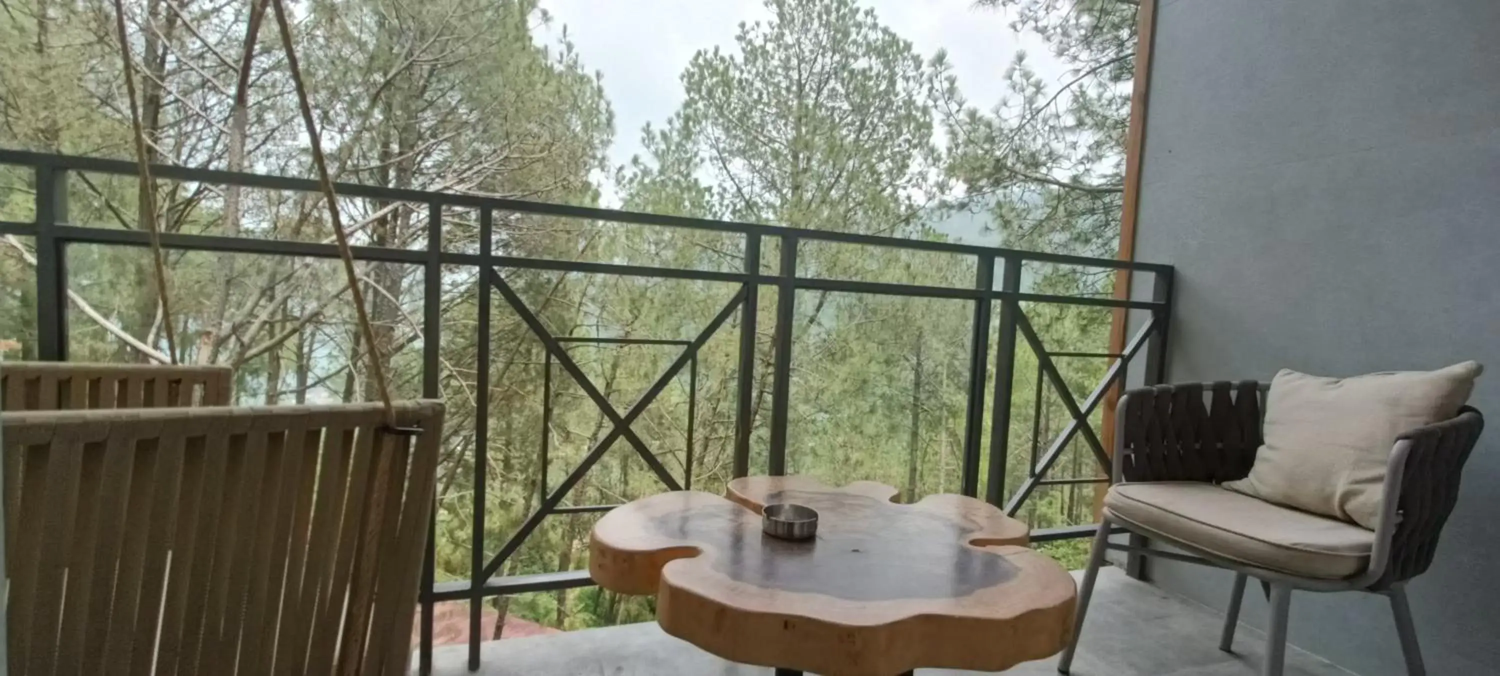 Balcony/Terrace in Kasauli Hills Resort