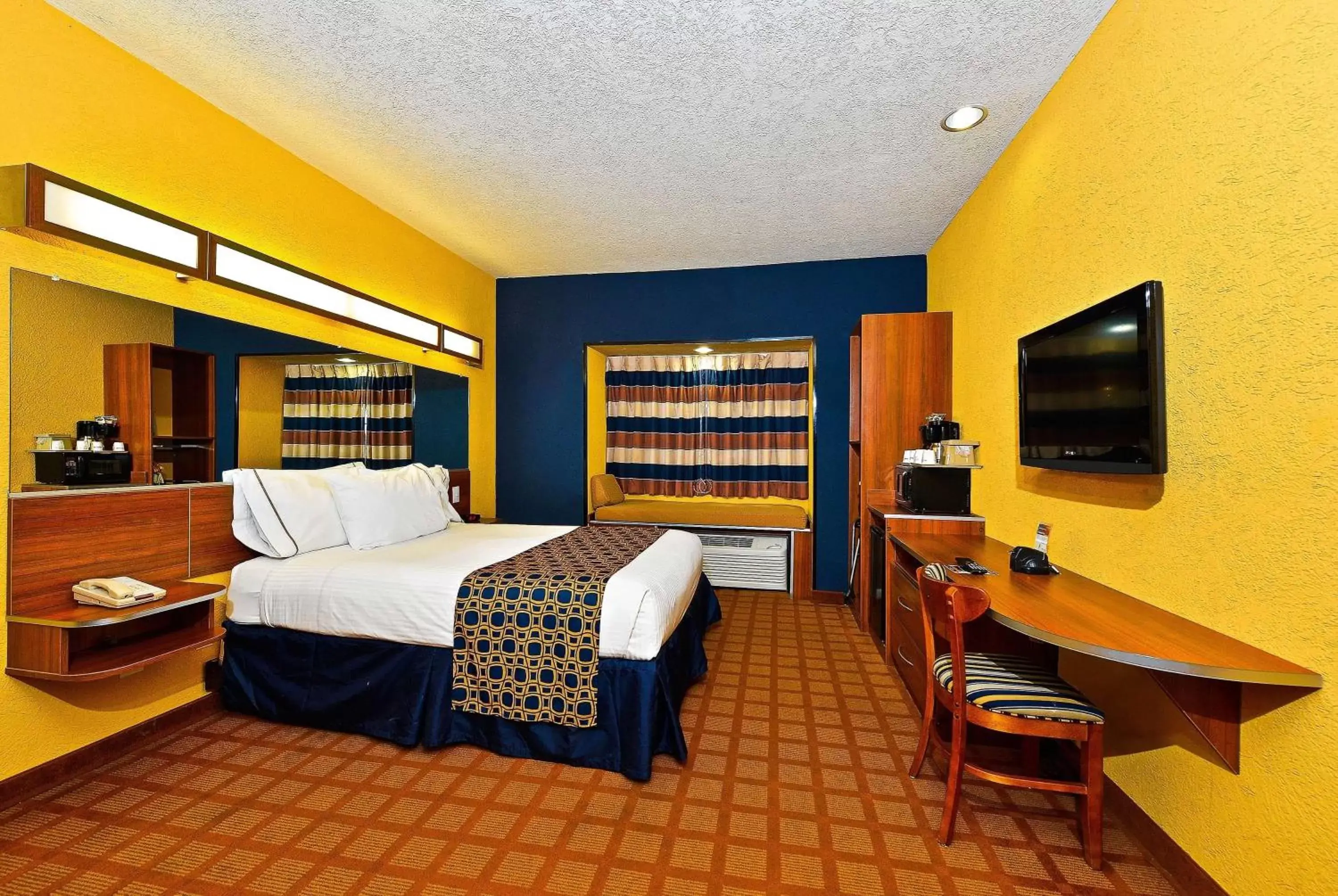 Photo of the whole room in Microtel Inn & Suites by Wyndham New Braunfels I-35