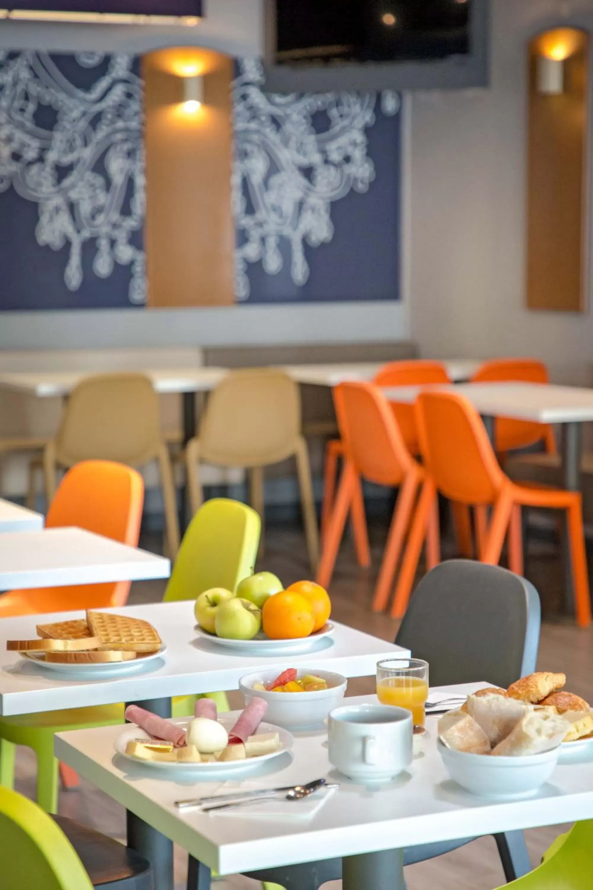 Breakfast, Restaurant/Places to Eat in ibis budget Aubagne Paluds Agora
