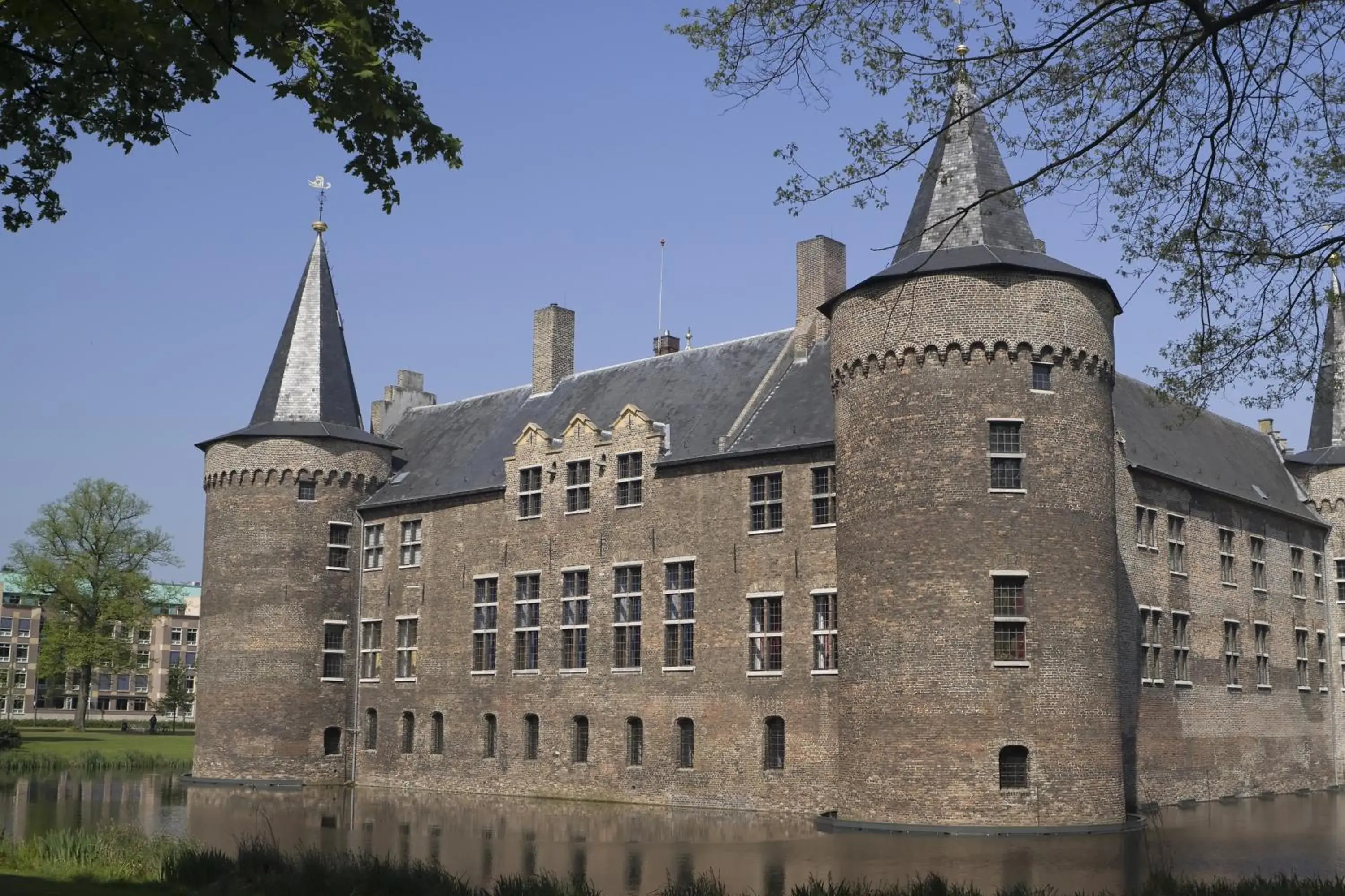 Property building in Golden Tulip West Ende Property building in Golden Tulip West Ende