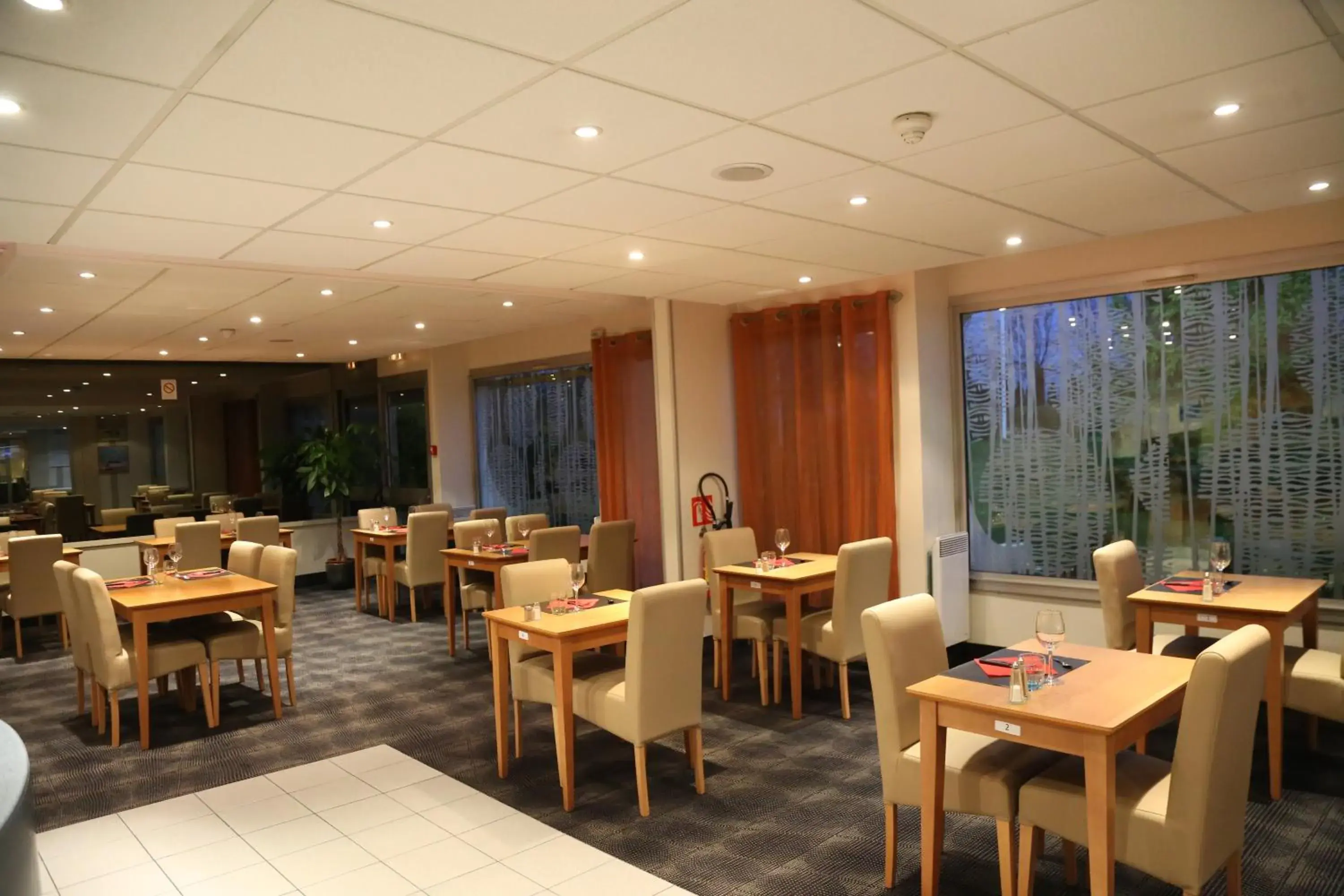 Dinner, Restaurant/Places to Eat in ibis Styles Orleans