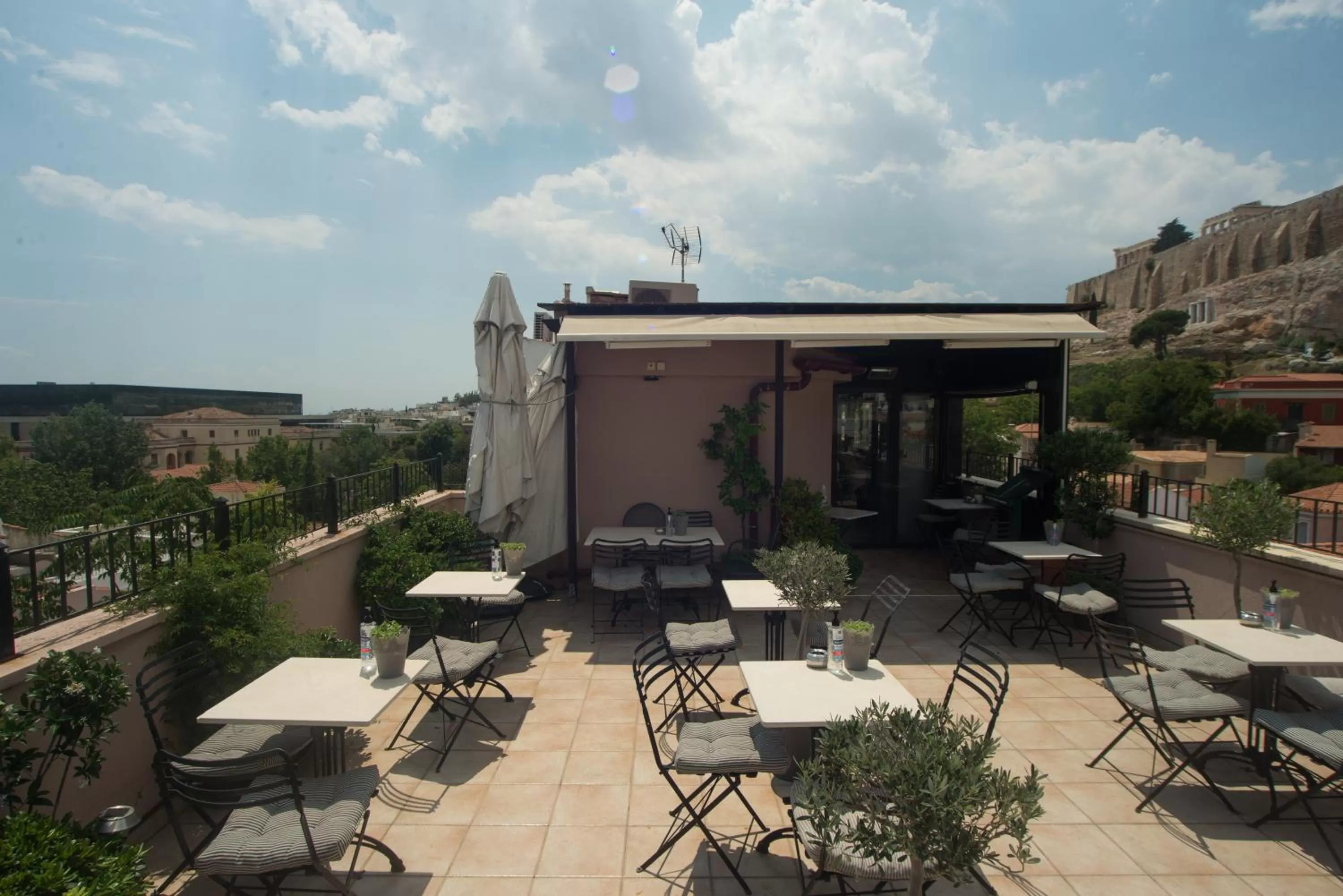 Patio in Hotel Byron