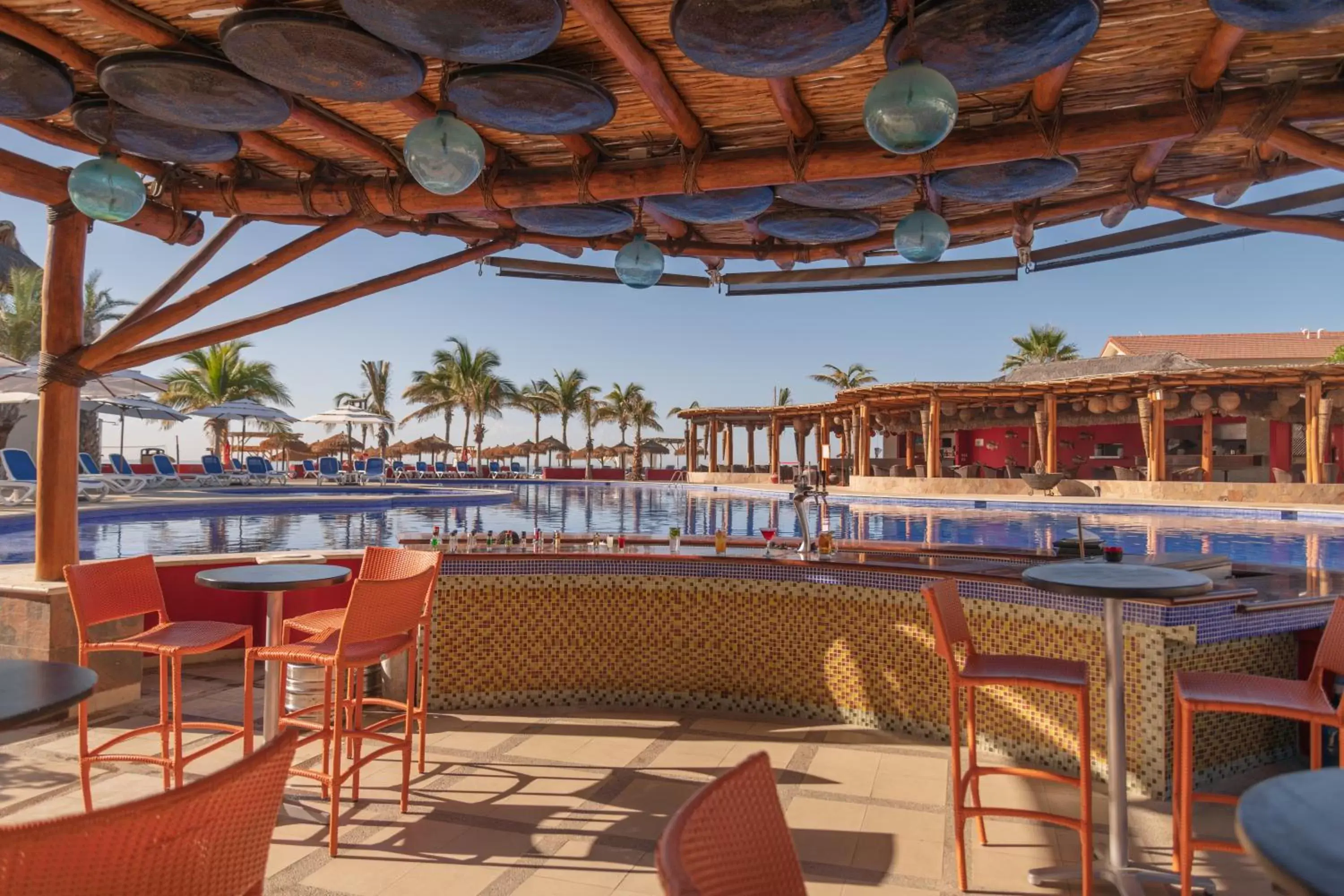 Lounge or bar, Restaurant/Places to Eat in Royal Decameron Los Cabos - All Inclusive