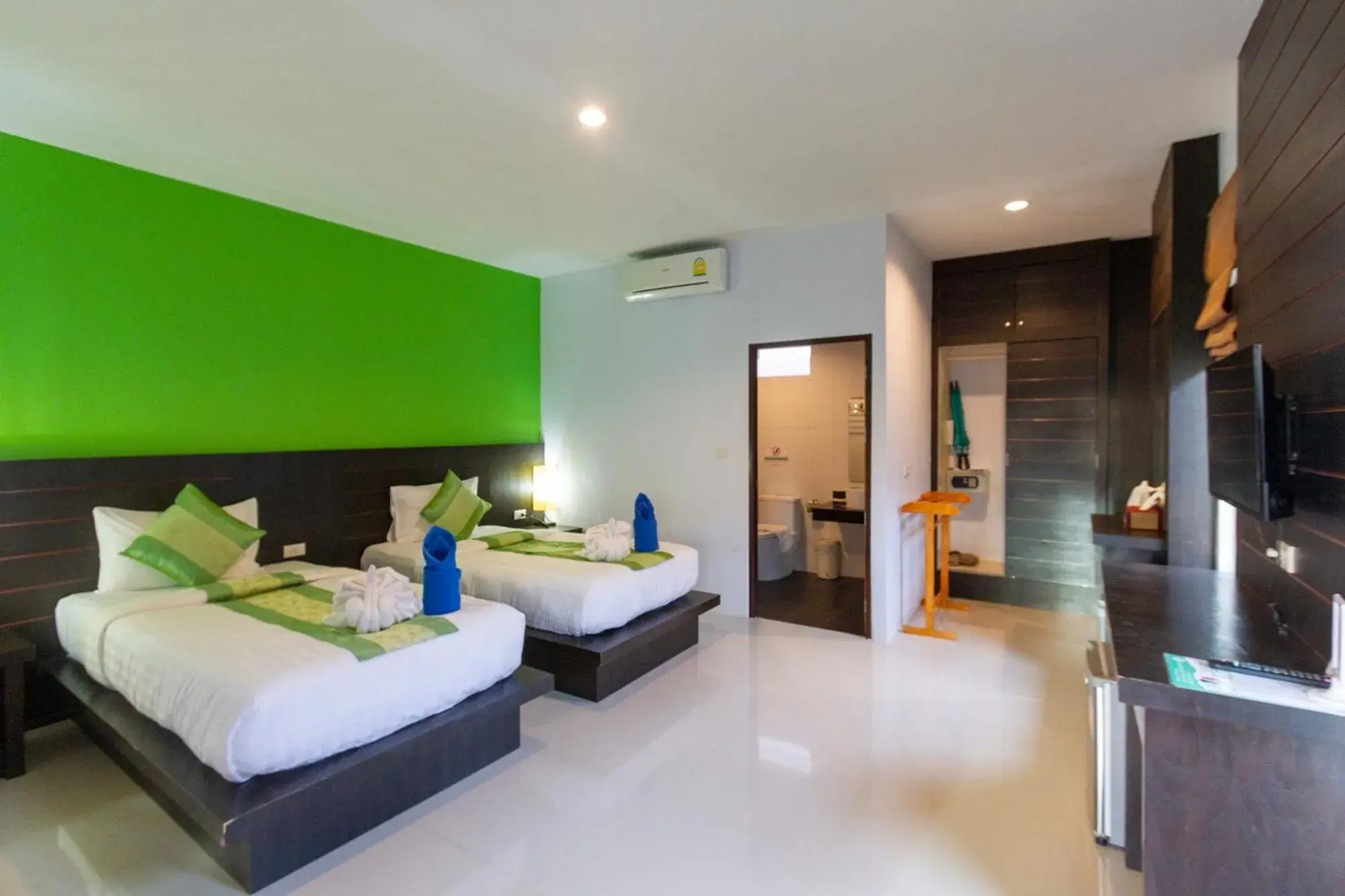 Bedroom in Lanta Lapaya Resort