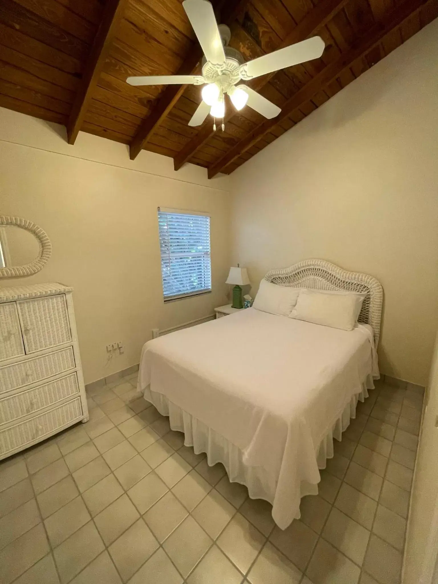 Bedroom, Bed in Cedar Cove Resort & Cottages