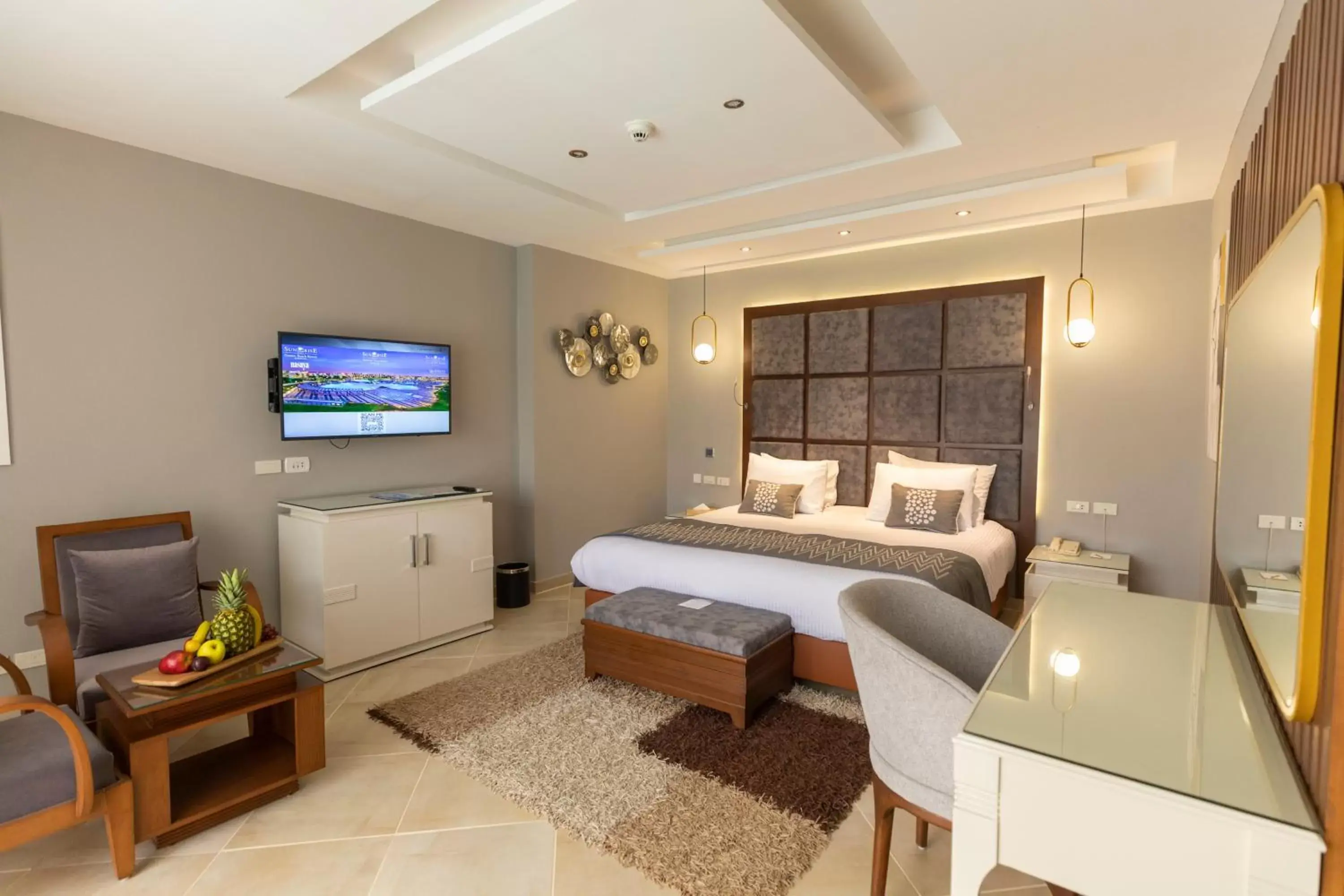 Bedroom, Bed in Sunrise Crystal Bay Resort -Grand Select