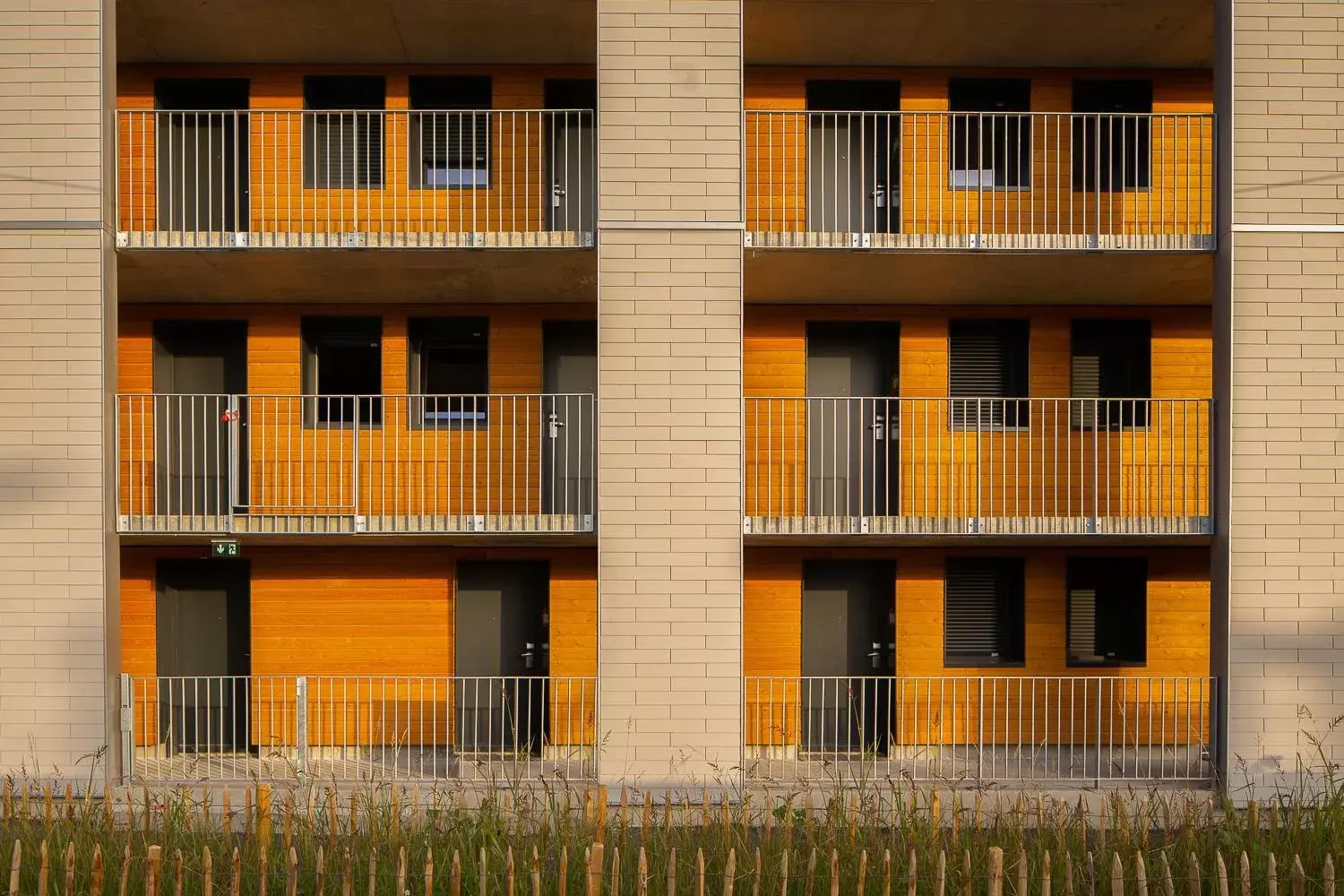 Facade/entrance, Property Building in Eklo Bordeaux Centre Bastide