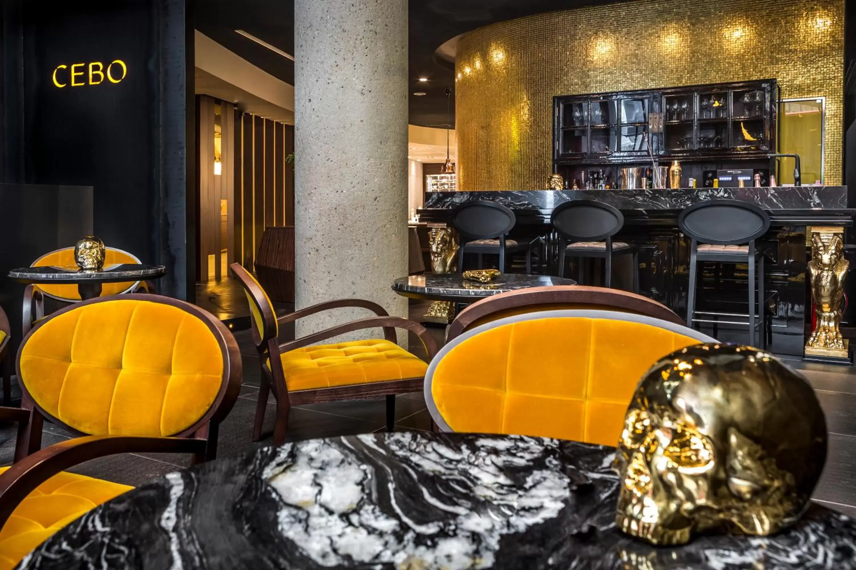 Restaurant/places to eat, Lounge/Bar in Hotel Urban,a Member of Design Hotels