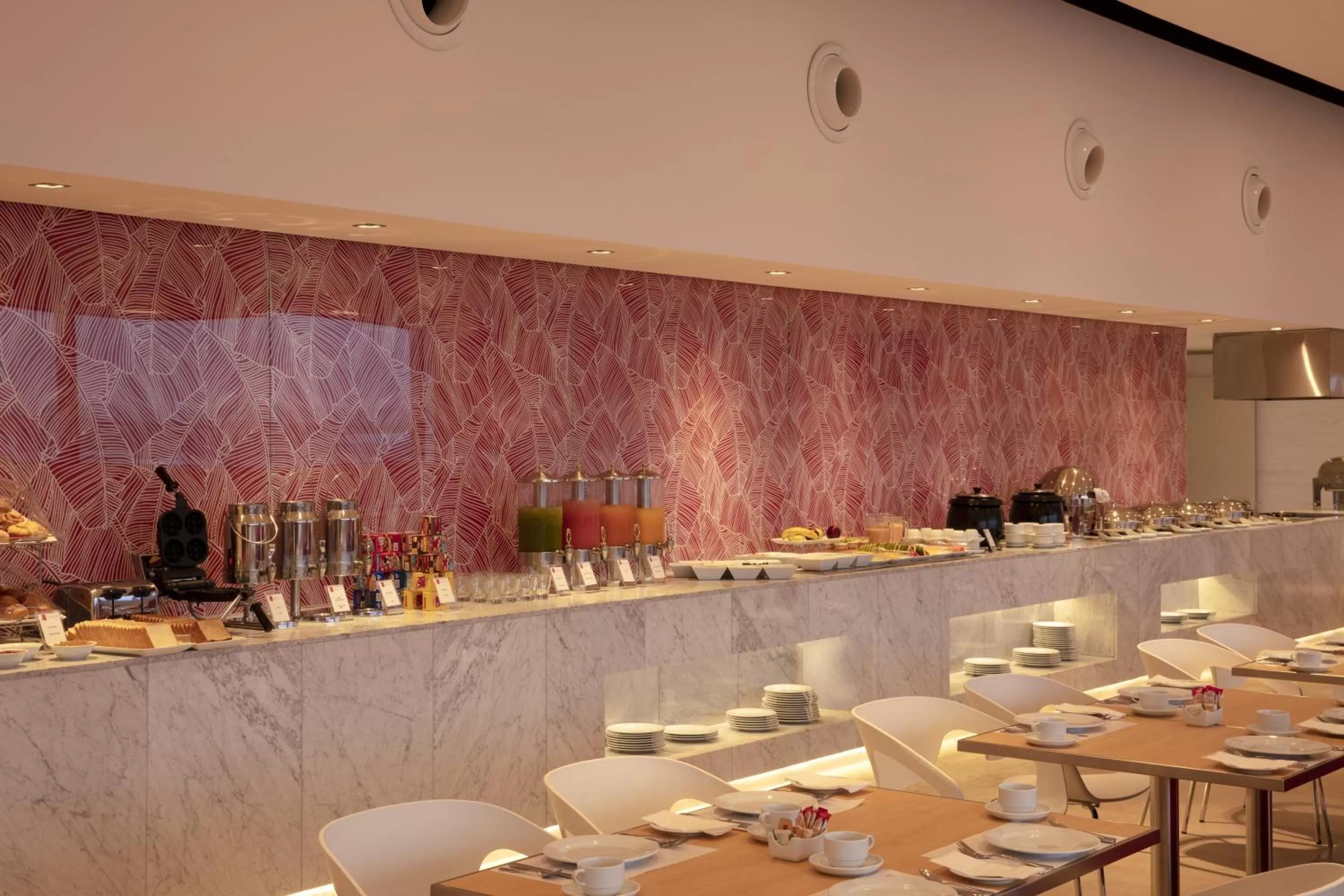 Restaurant/places to eat in Fiesta Inn Parque Puebla