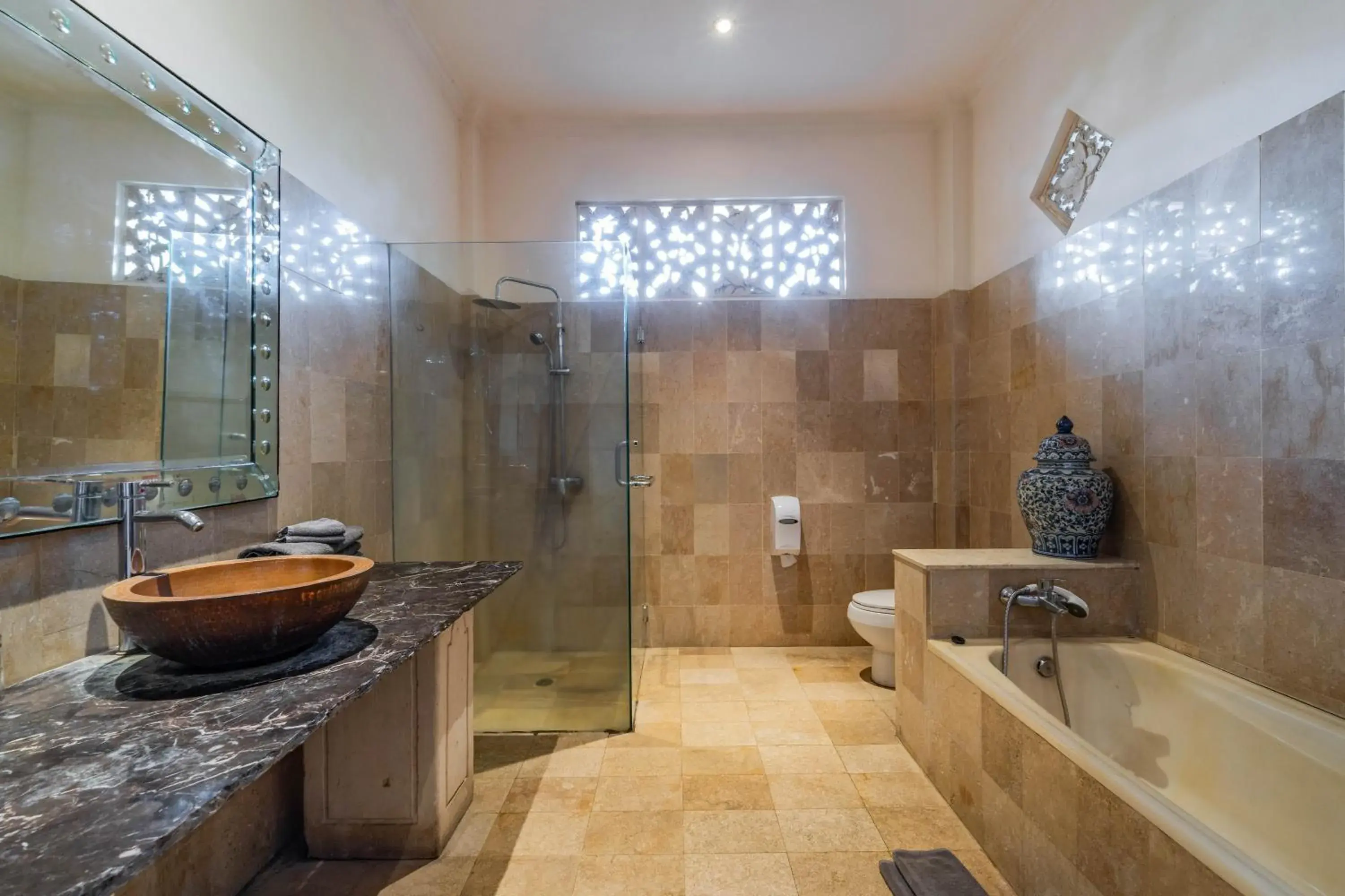 Shower, Bathroom in Honeymoon Guesthouse