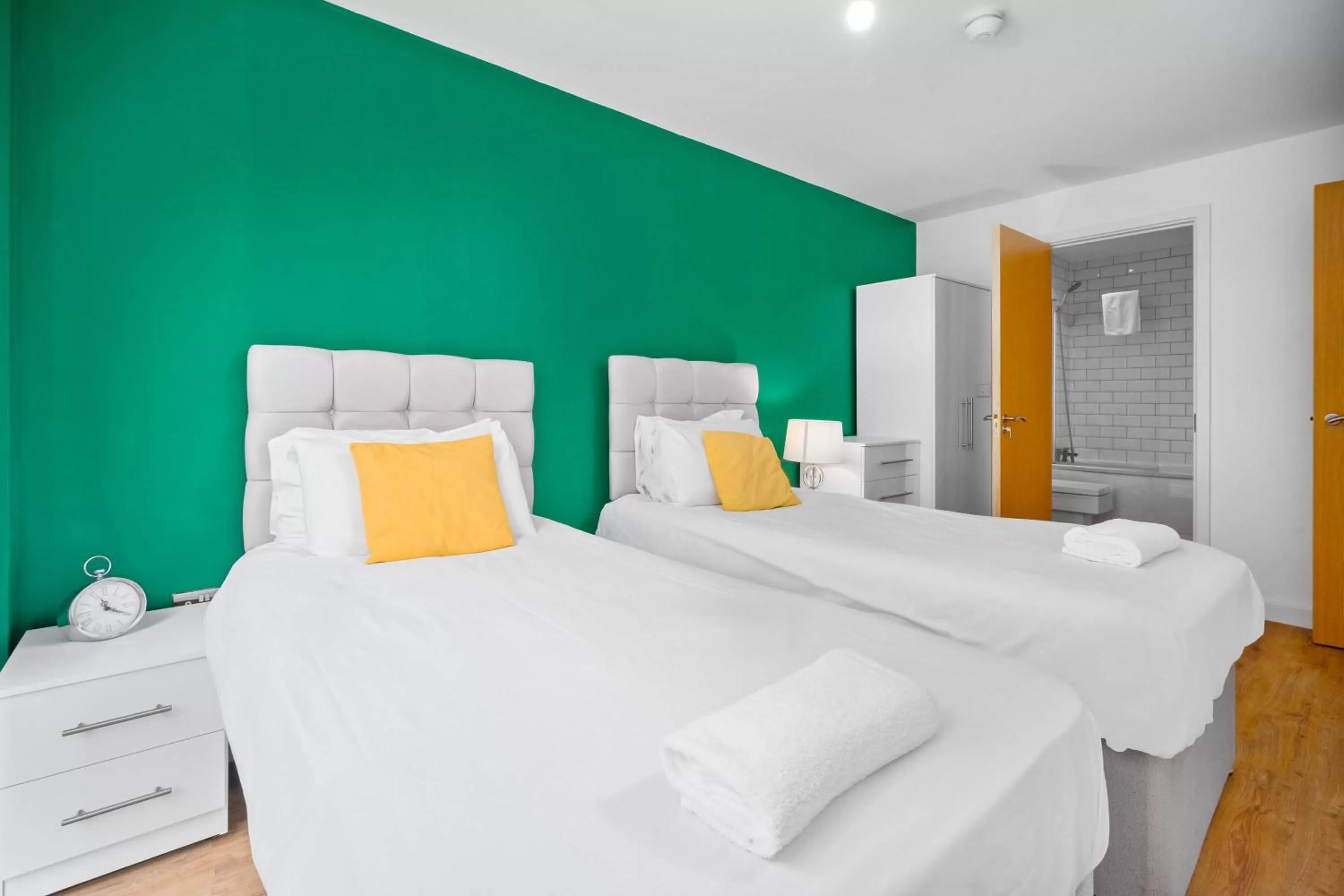 Bed in Onyx O2 Arena Brindley Place Broad Street Large Spacious Apartment