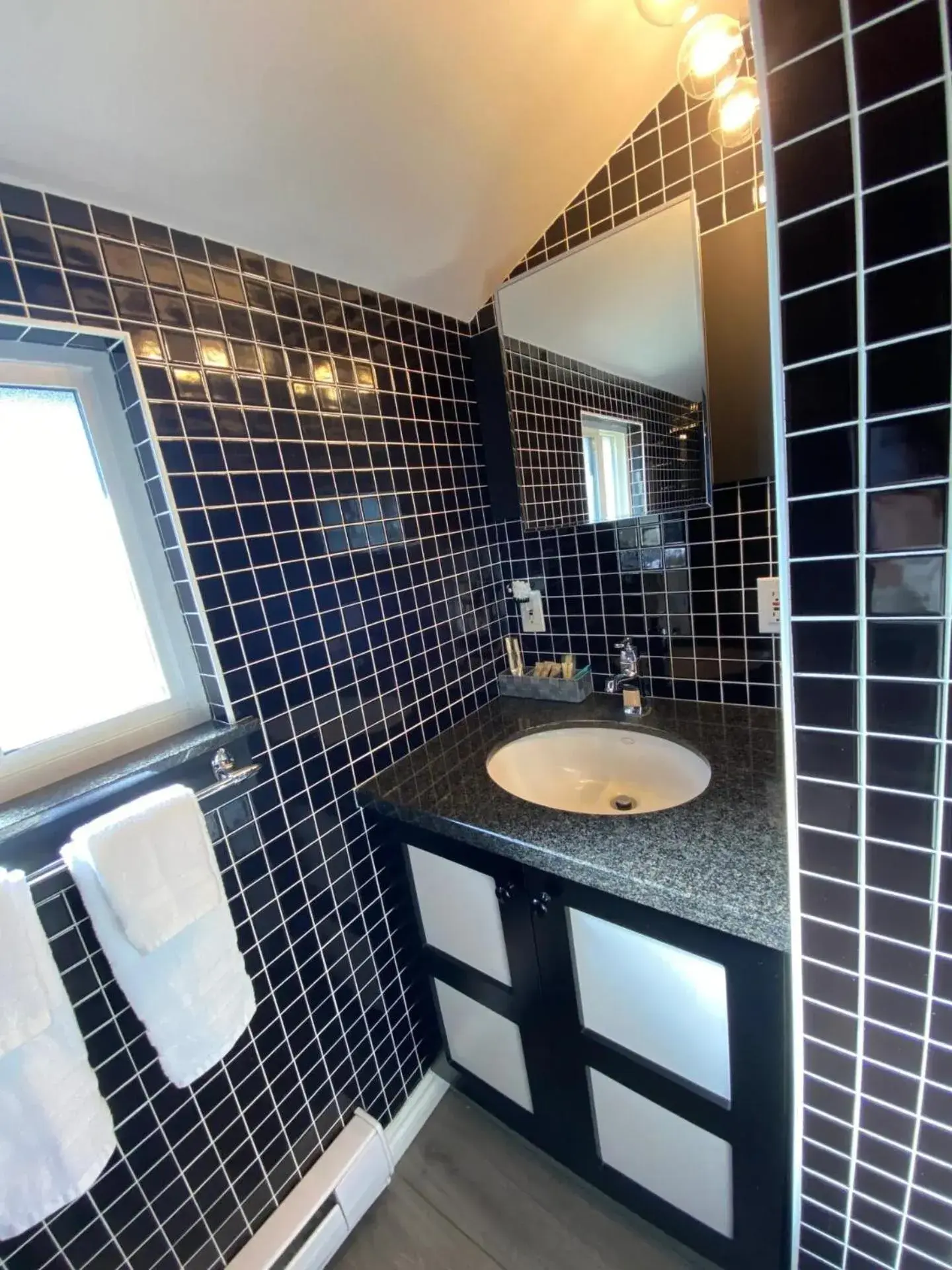 Shower, Bathroom in Woodhouse Cottages And Ranch