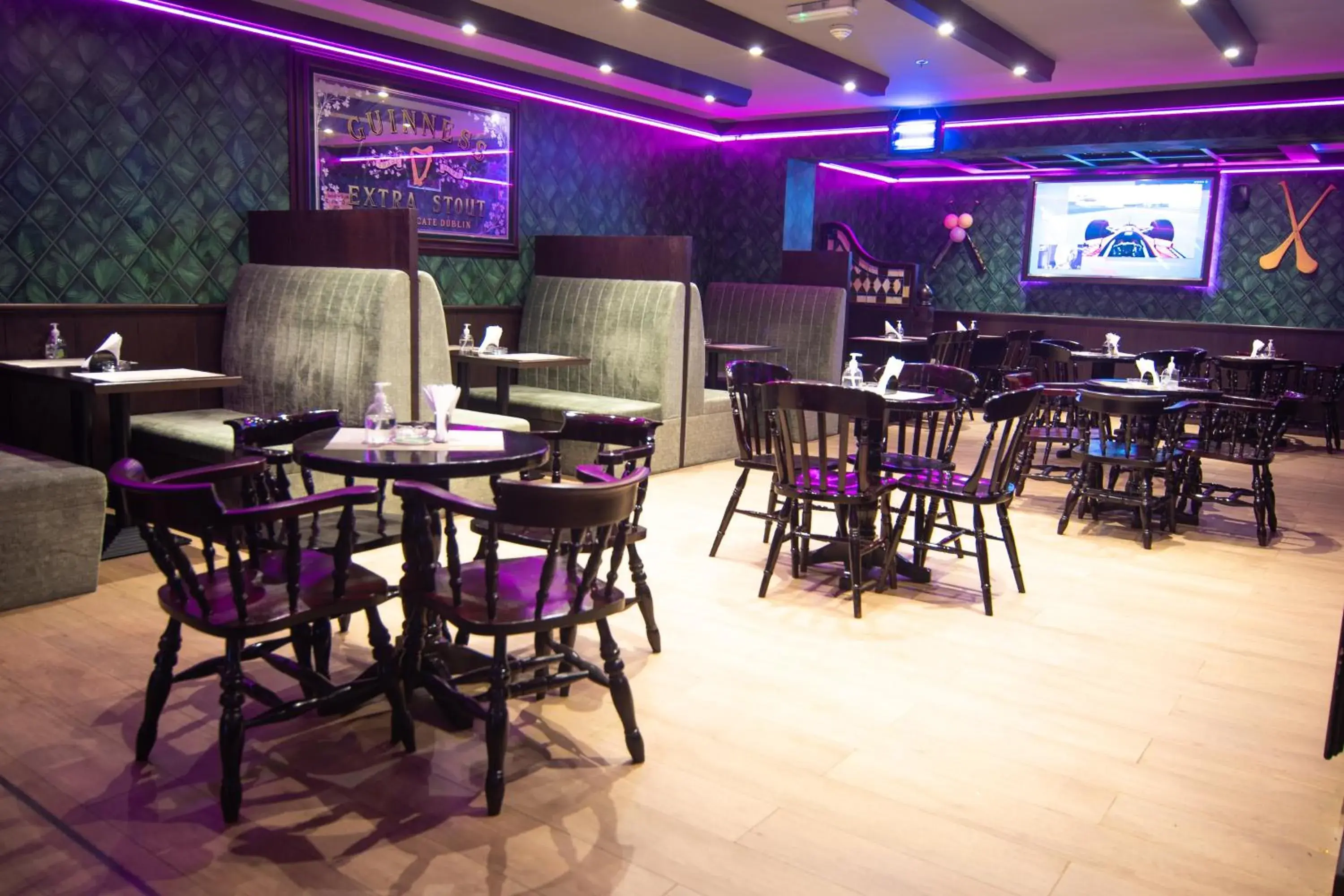 Restaurant/places to eat, Lounge/Bar in Golden Tulip Deira Hotel