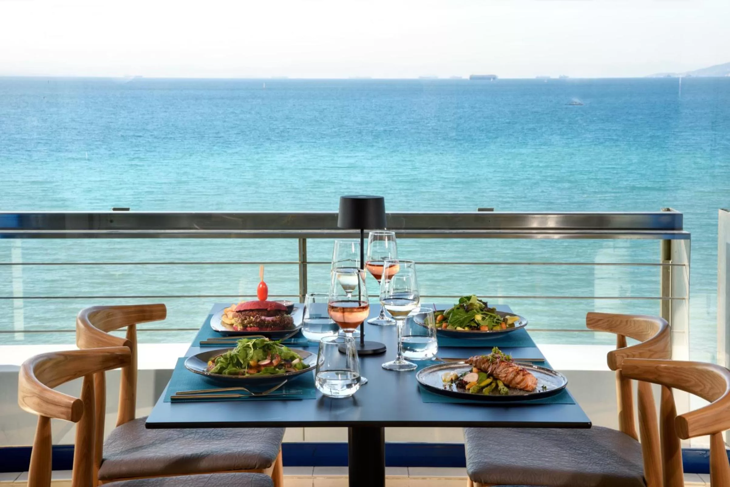 Food and drinks in Poseidon Athens Hotel