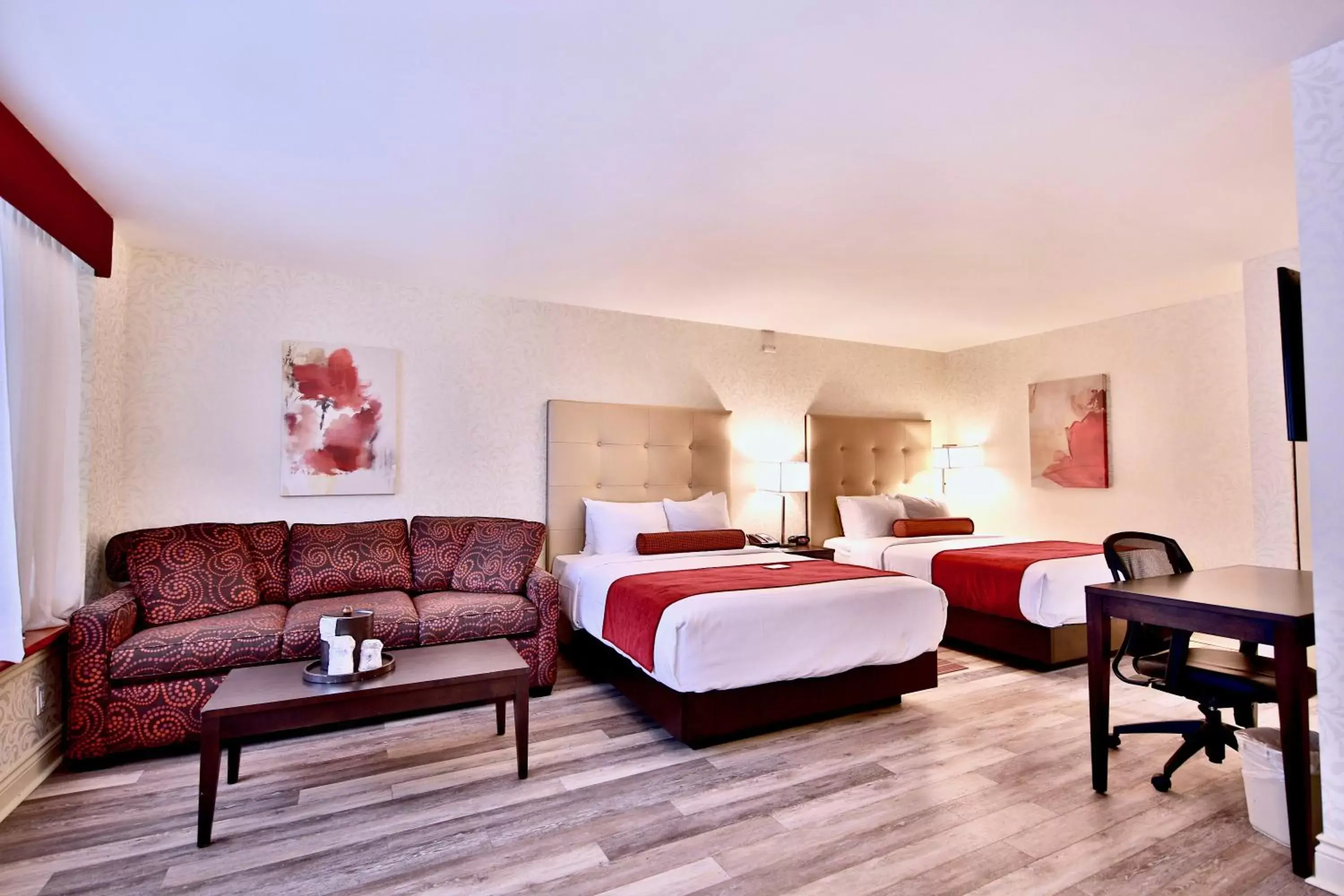 Bedroom, Bed in Best Western Plus Montreal Downtown- Hotel Europa
