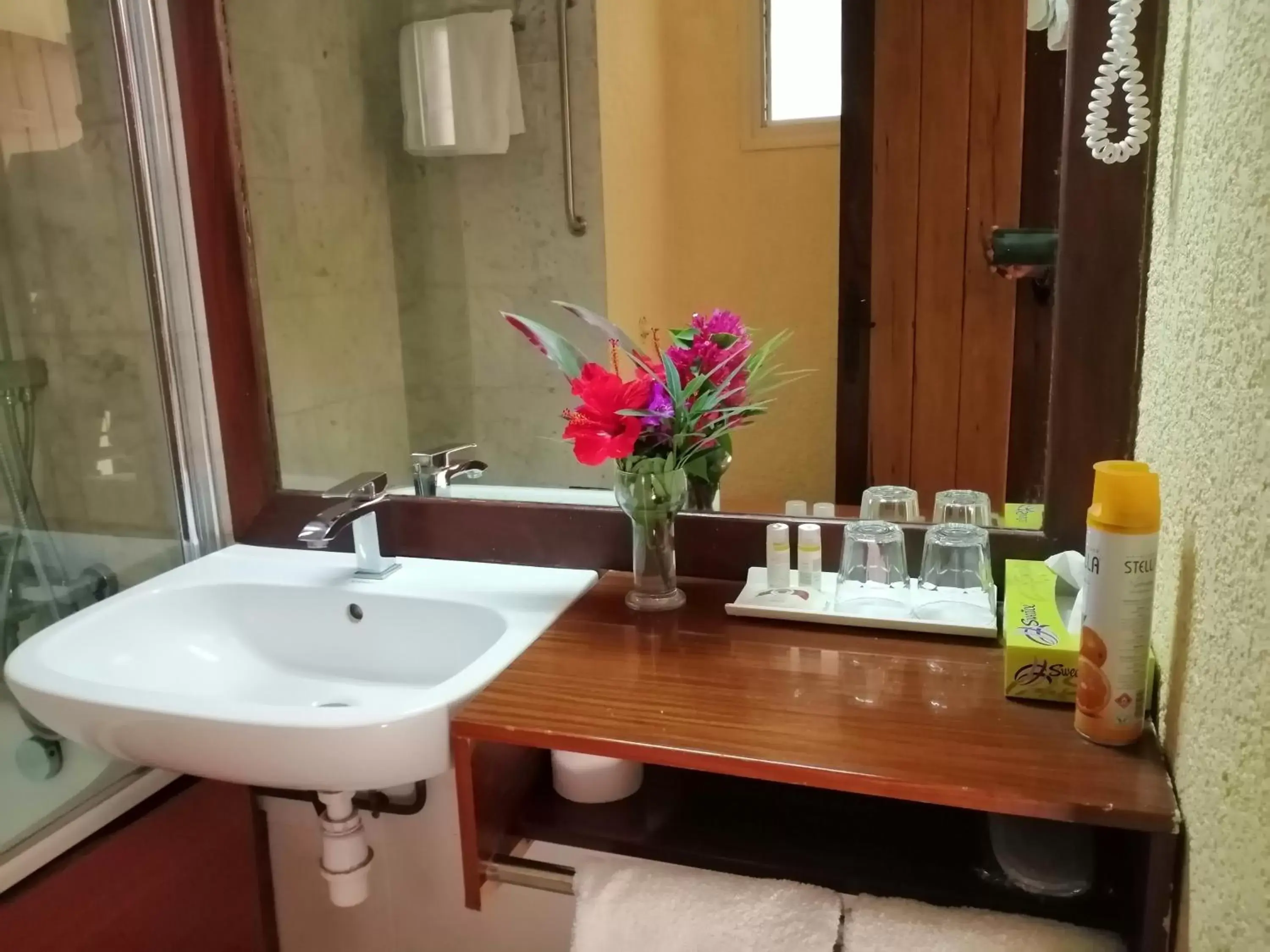Bathroom in Hotel Jardin Savana Dakar