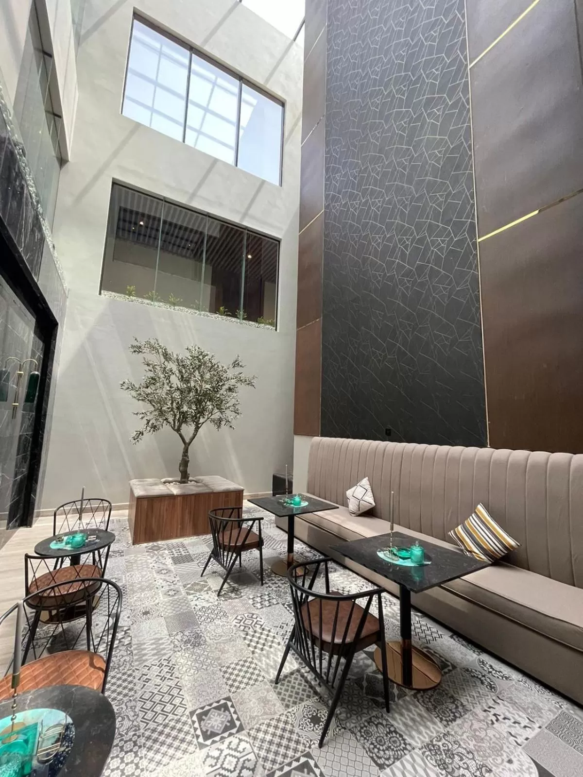 Communal lounge/ TV room in Voyage Residence فوياج ريسيدنس للشقق المخدومة