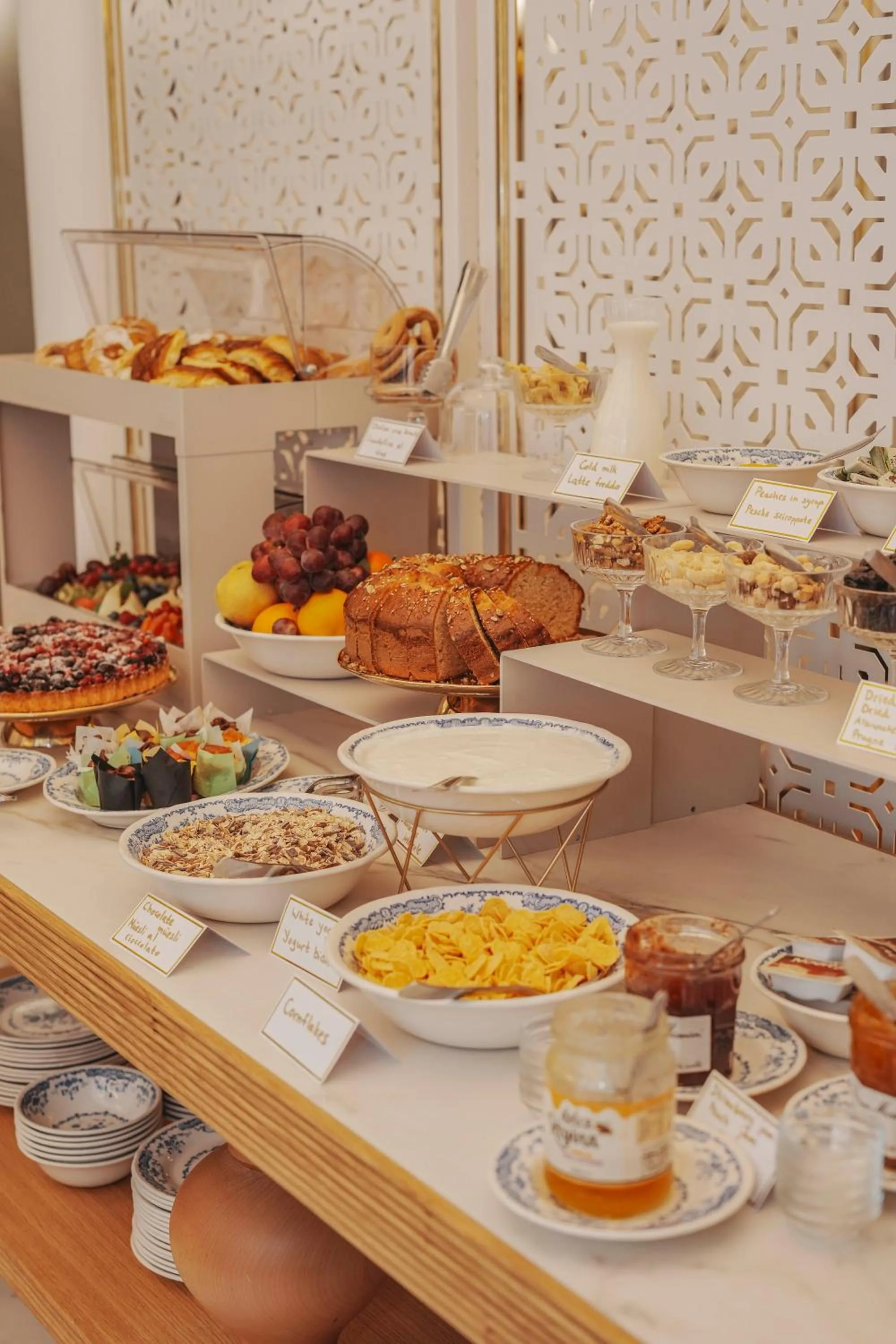 Food and drinks in Hotel City Palazzo Dei Cardinali