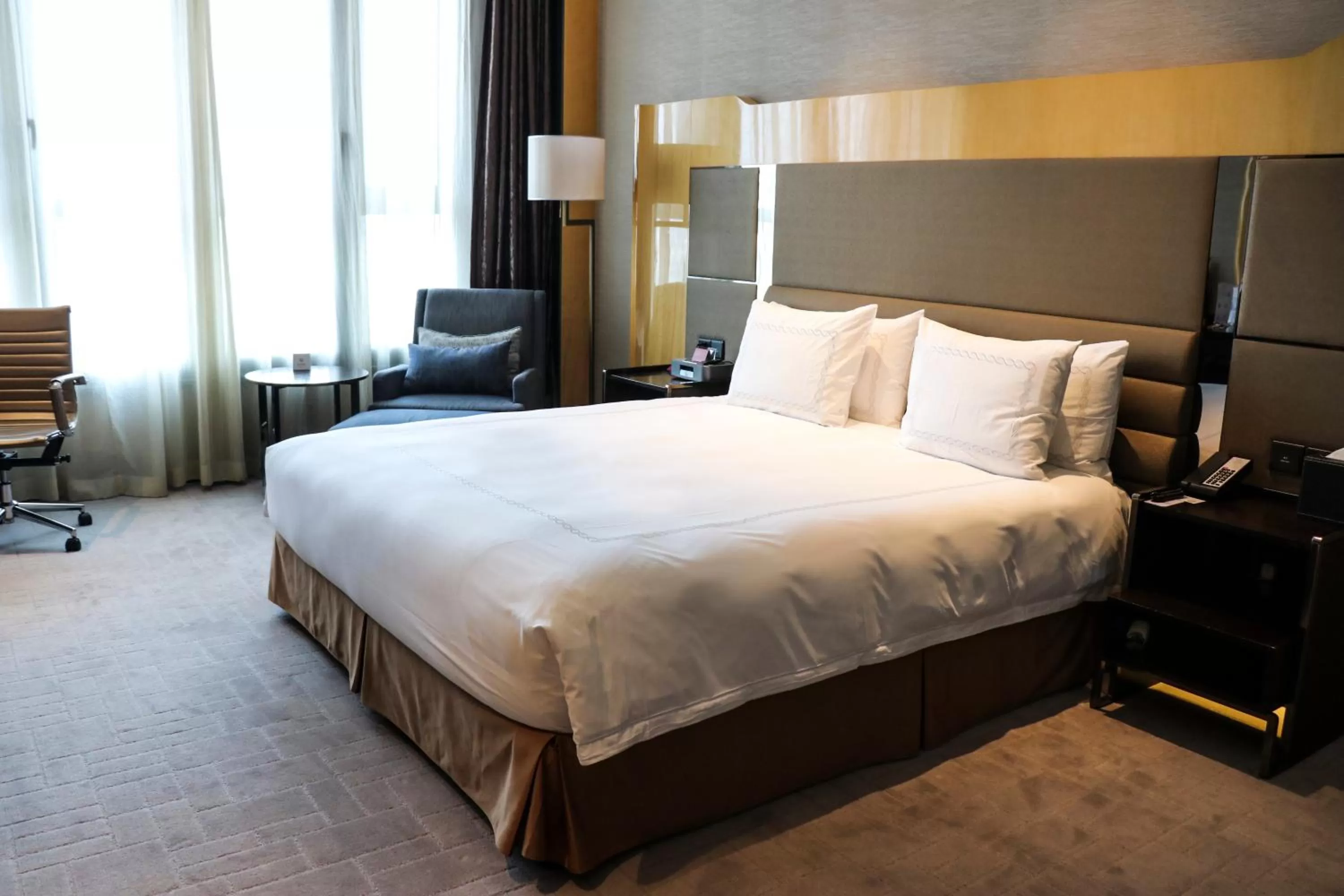Bed in Crowne Plaza Beijing Lido by IHG