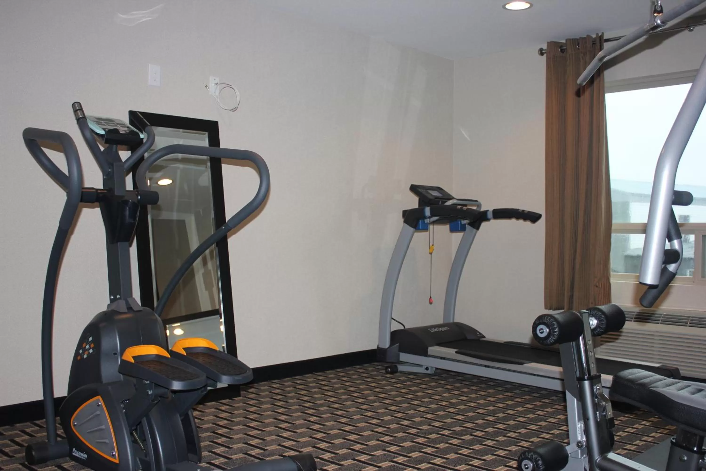 Fitness centre/facilities in Western Star Inn & Suites Esterhazy
